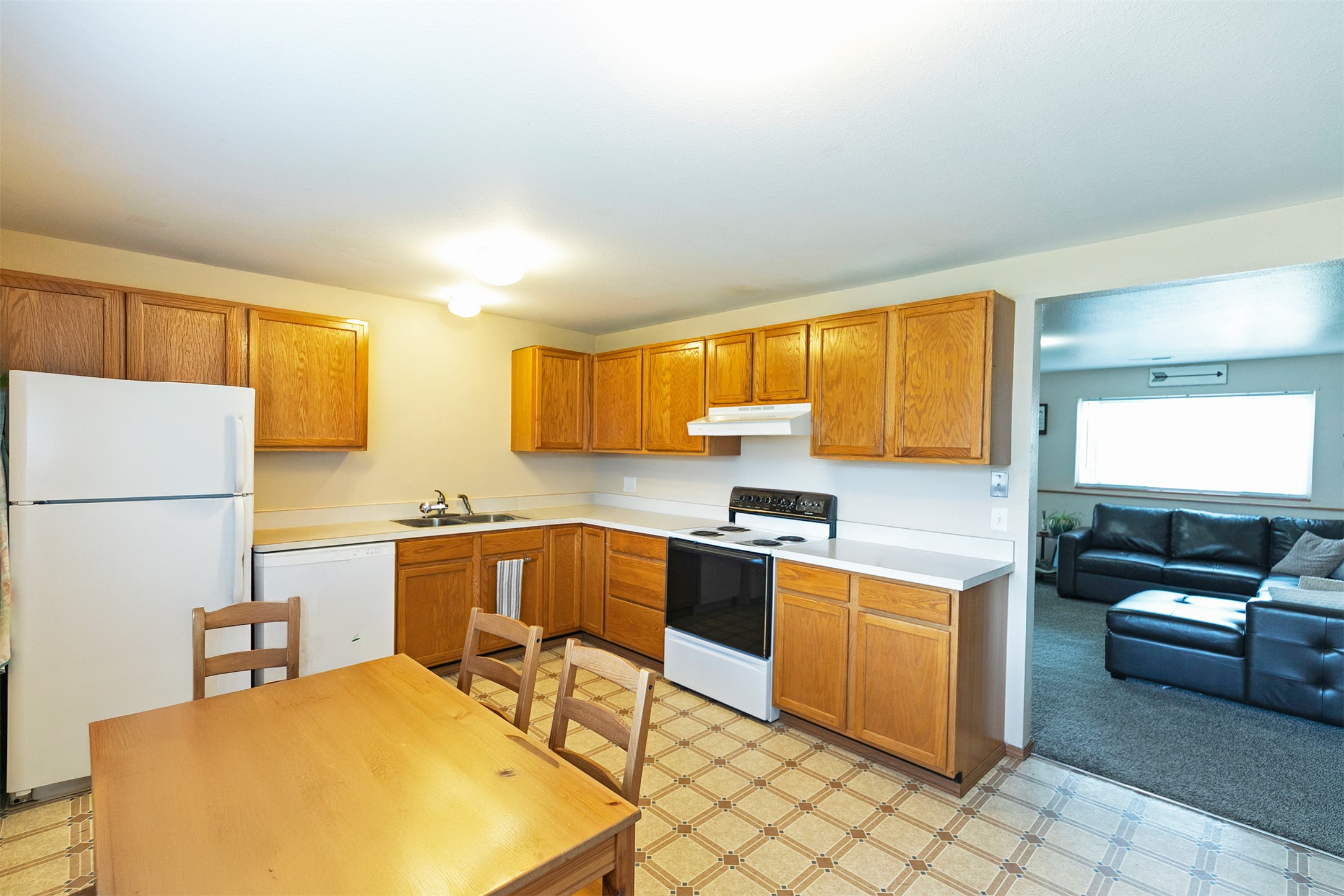 16830 Stenerson Lane Property Photo 6