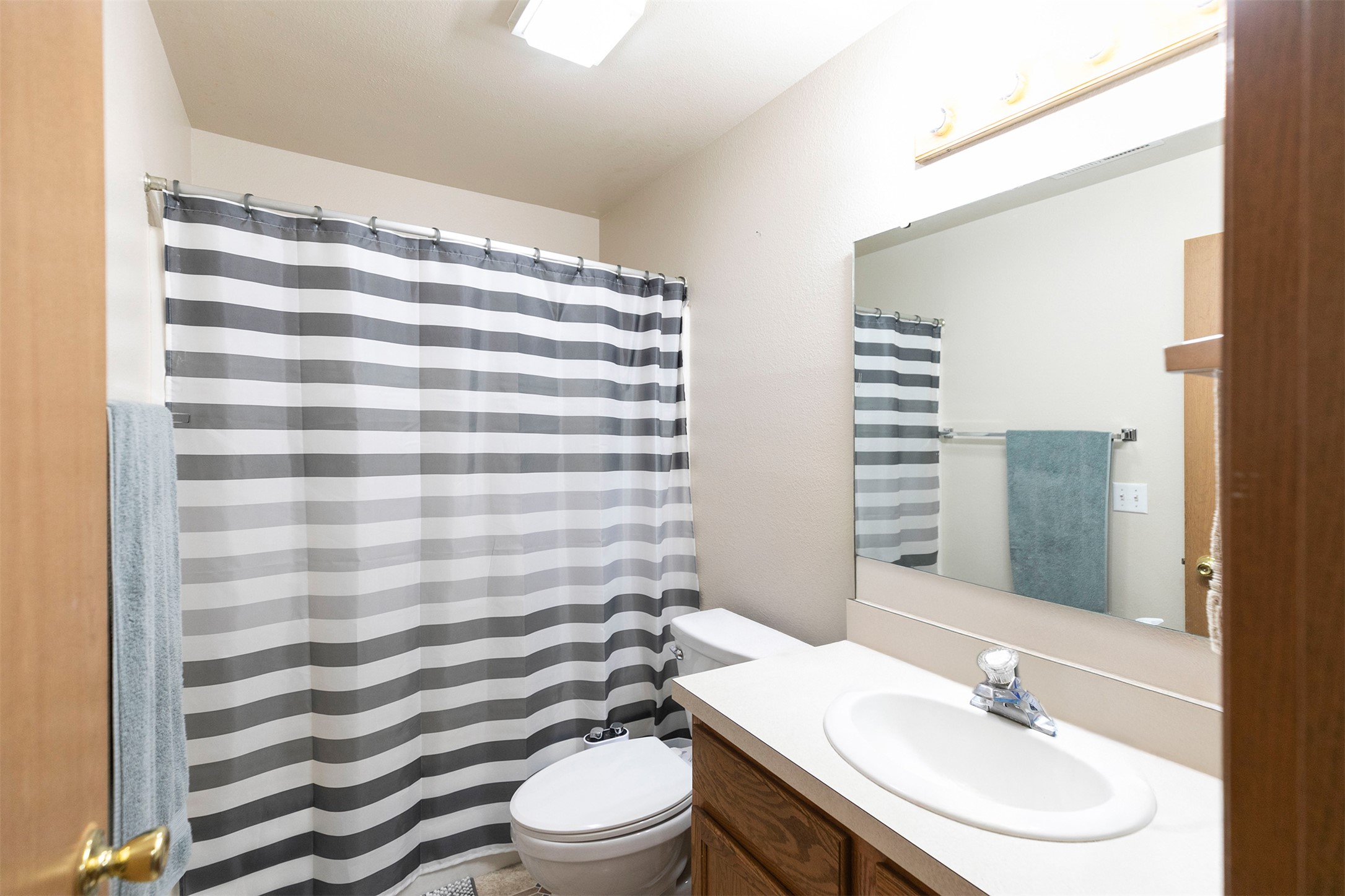 16830 Stenerson Lane Property Photo 19