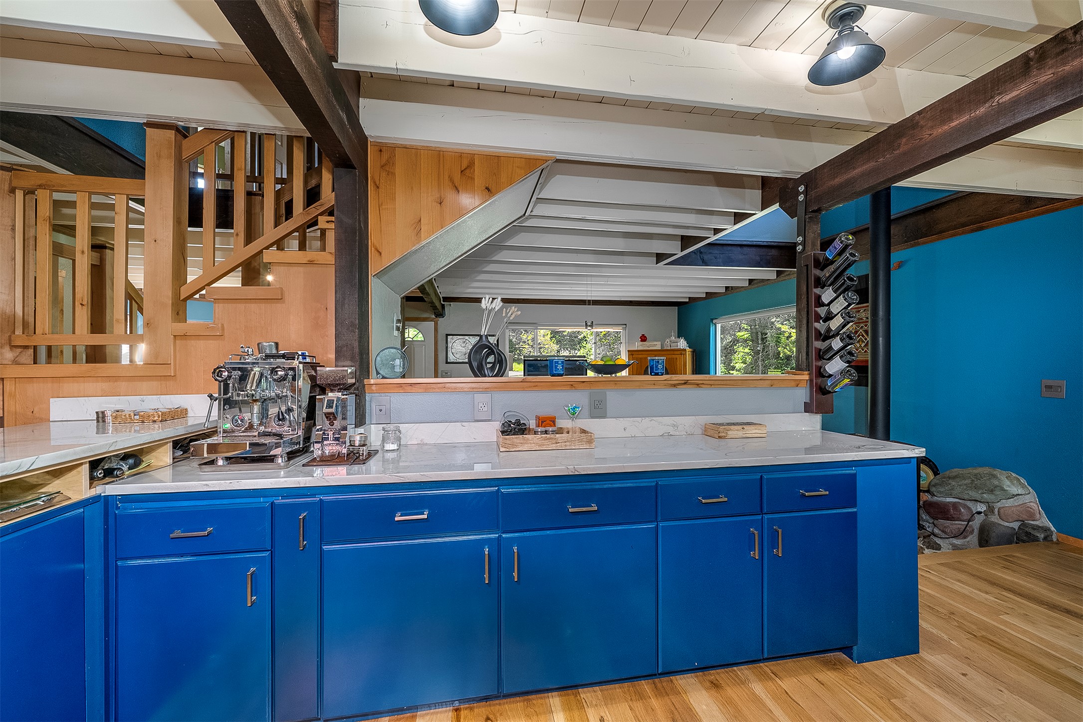 2075 Lion Mountain Loop Road Property Photo 15