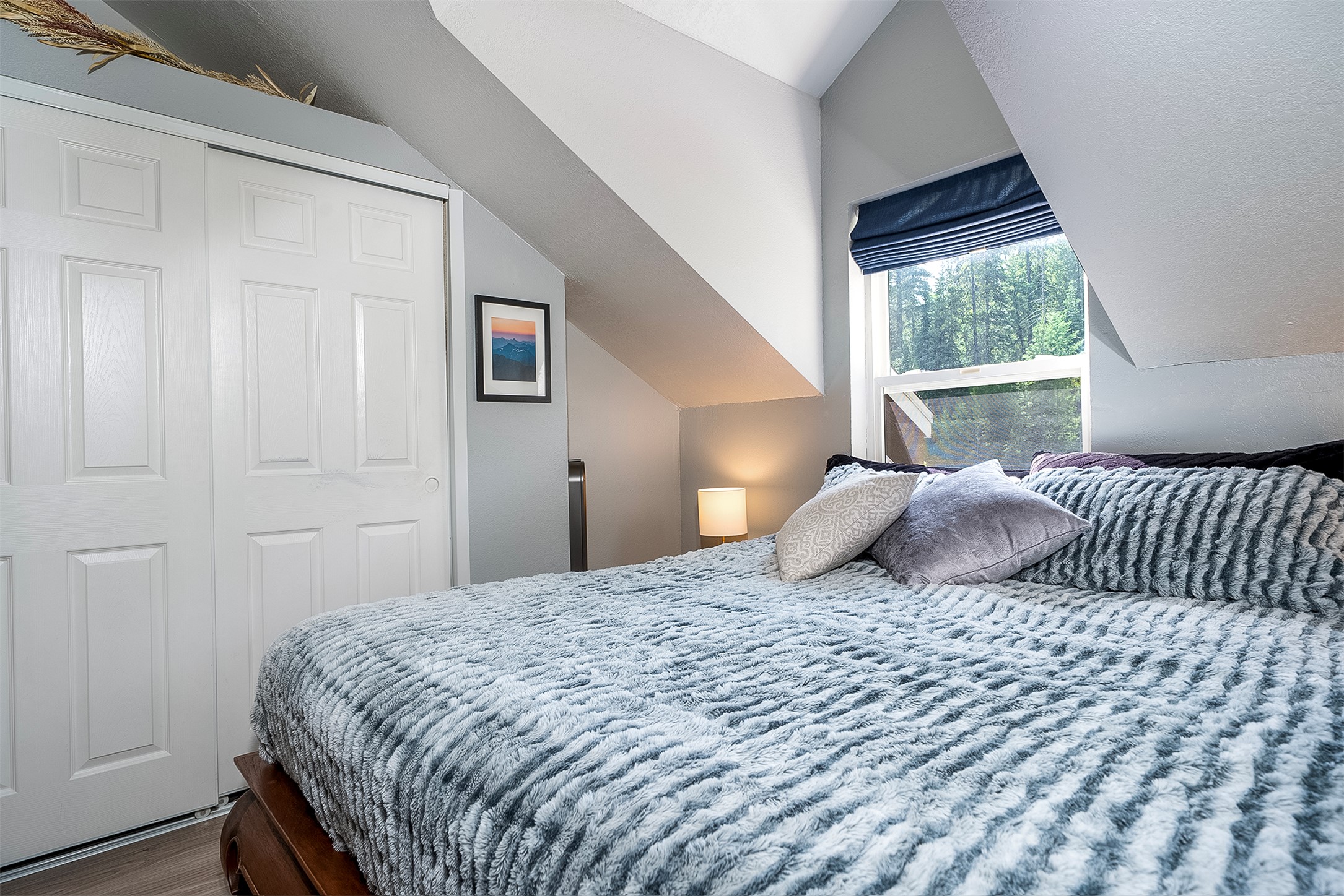 2075 Lion Mountain Loop Road Property Photo 34