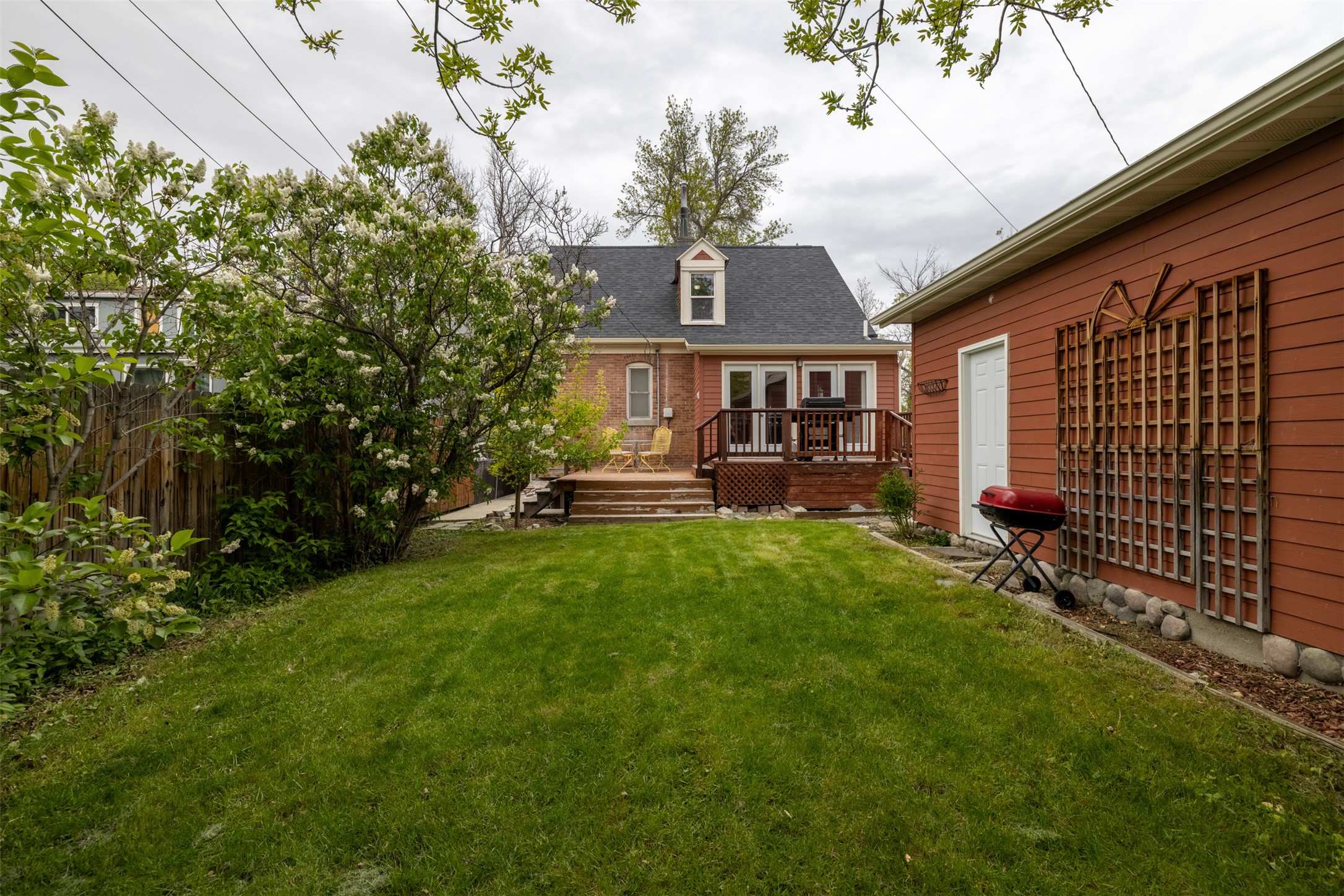 1051 E 6th Avenue Property Photo 5