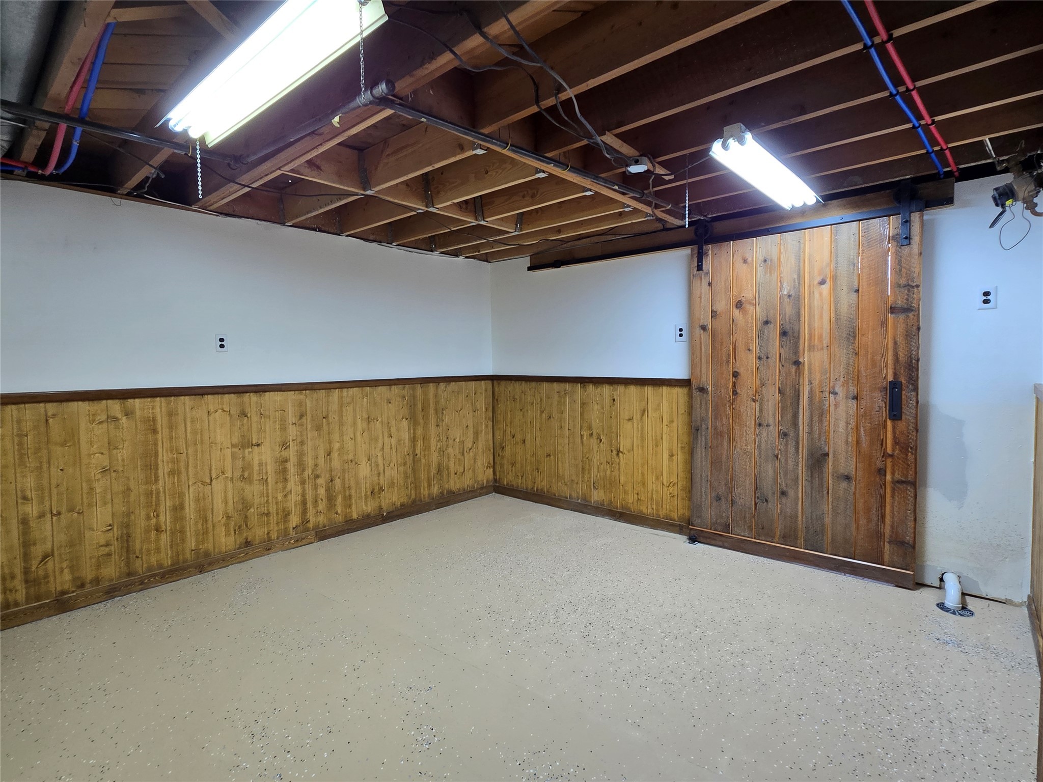 1900 Russell Street C Property Photo 24