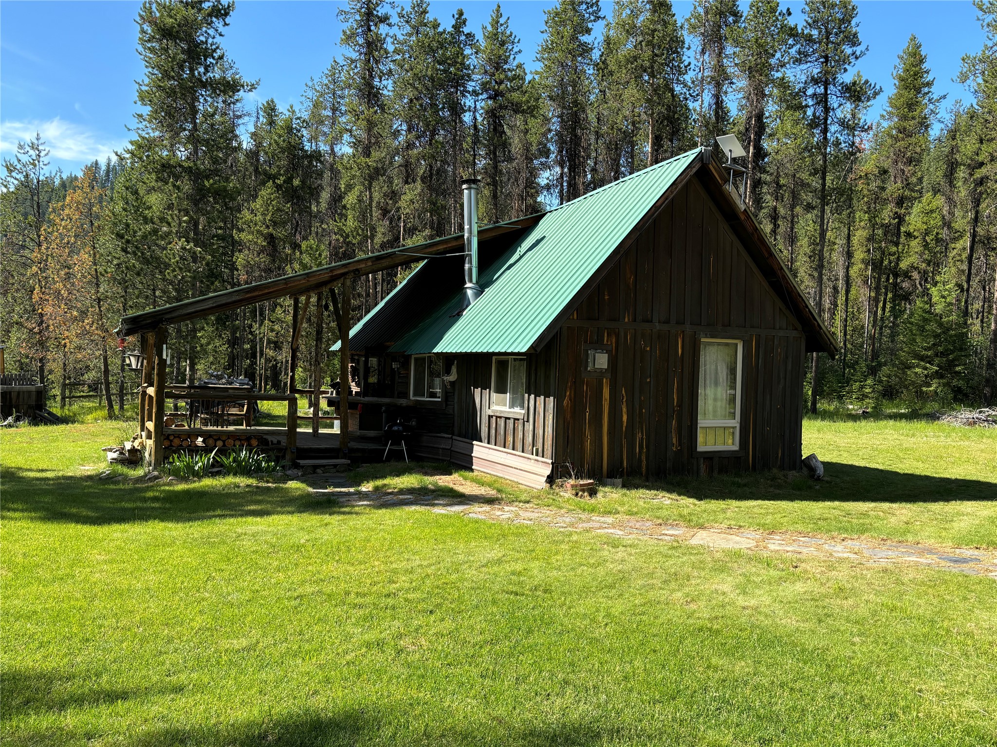 127 Lonely Moose Lane Property Photo 4