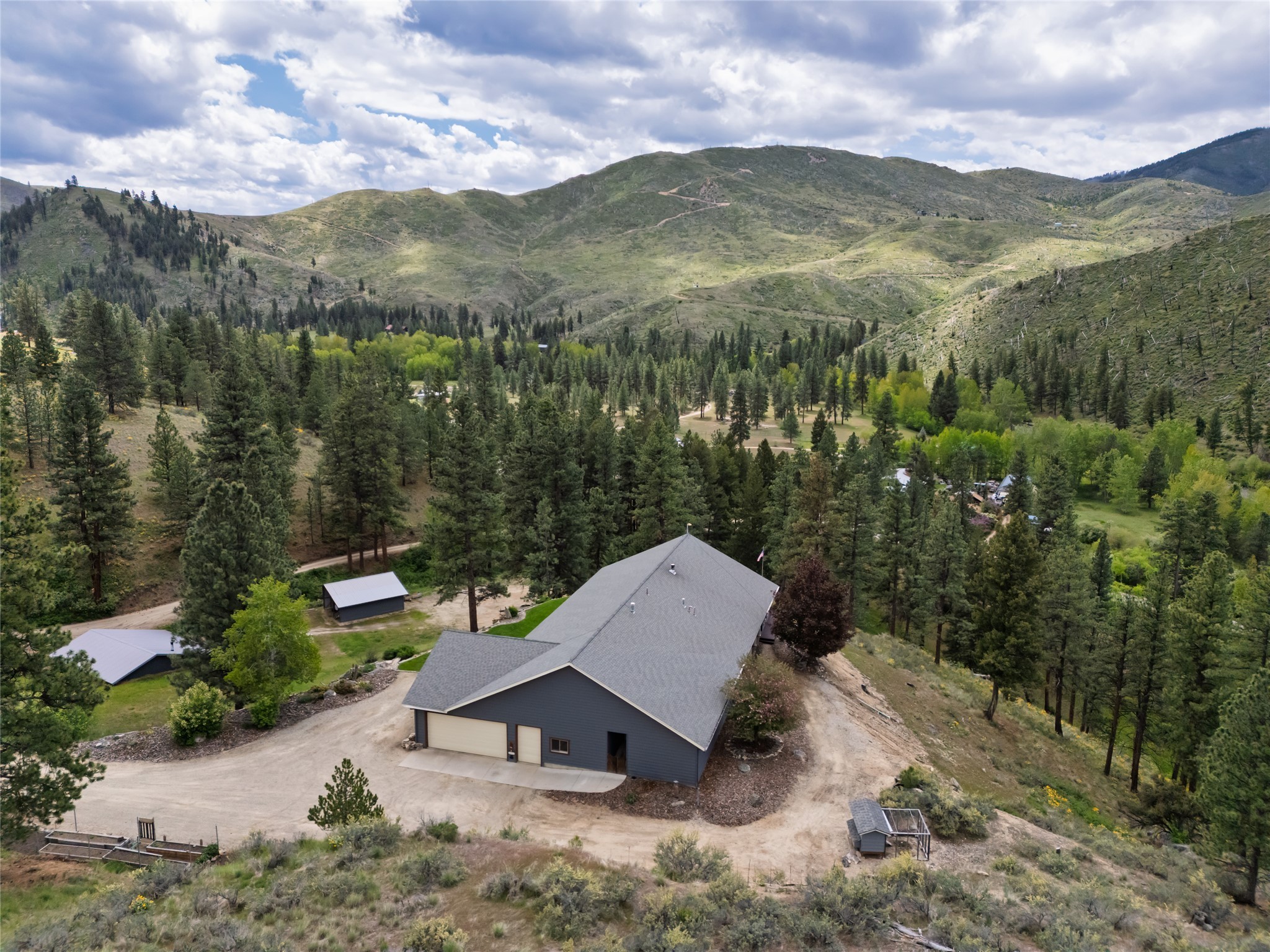 5380 Us Highway 93 Property Photo 1
