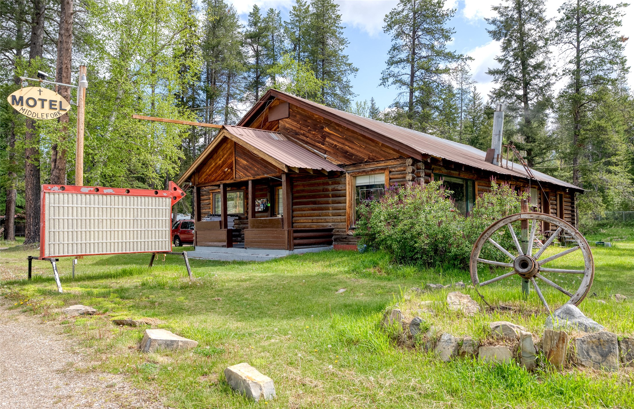 9533 Us Highway 2 E Property Photo 2