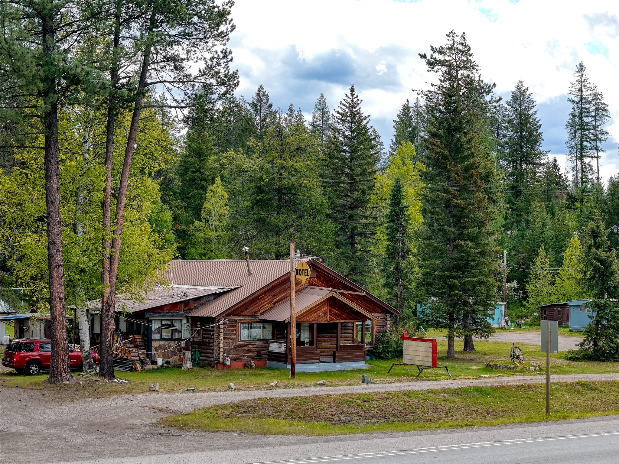 9533 Us Highway 2 E Property Photo 3