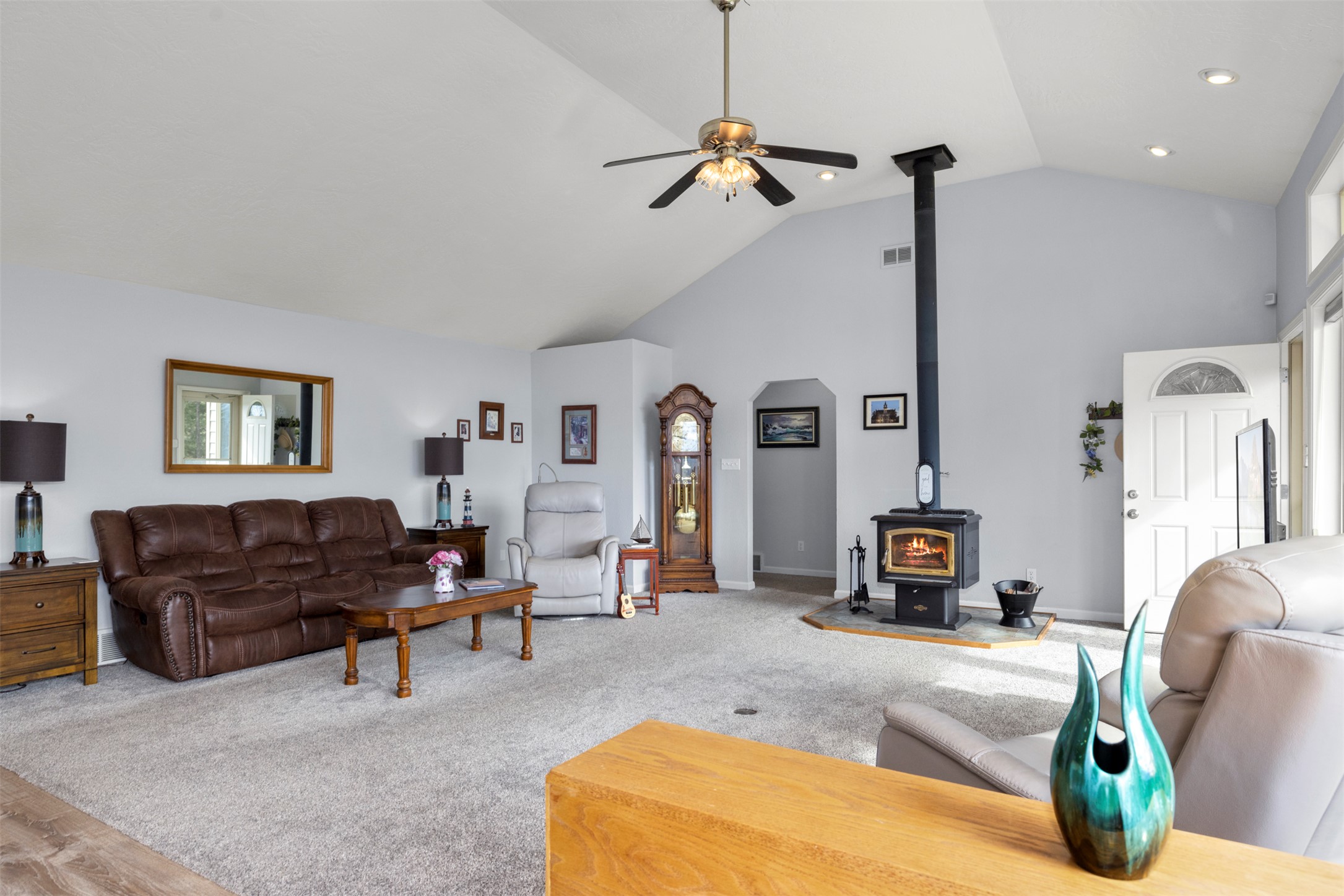 100 Rimini Road Property Photo 10