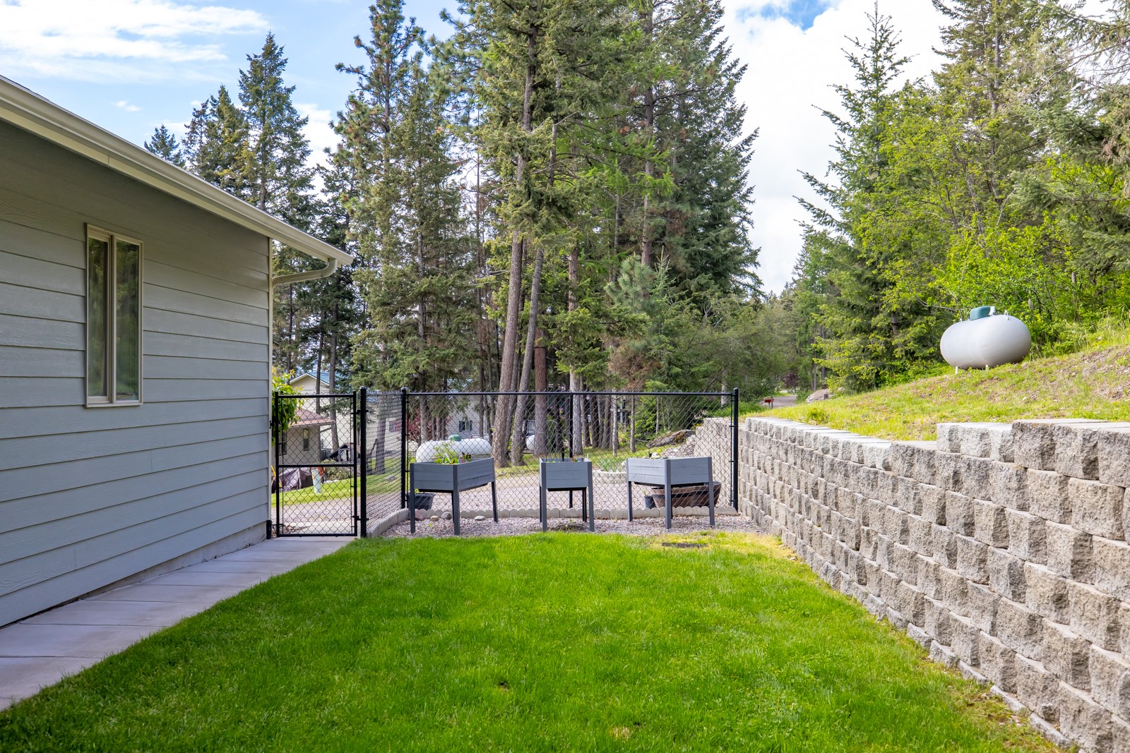 100 Rimini Road Property Photo 42