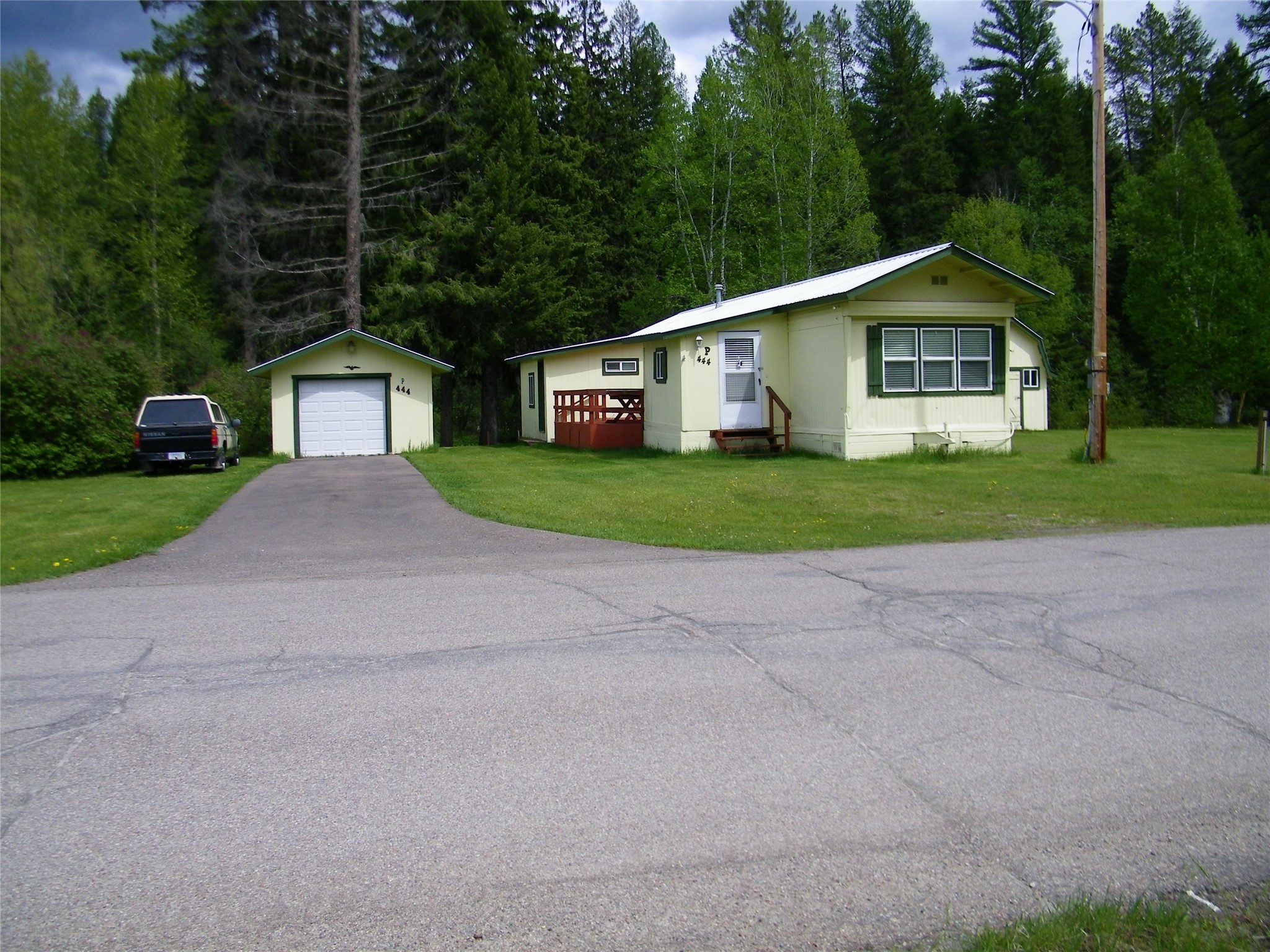 444,450 Coram Stage Road Property Photo 1