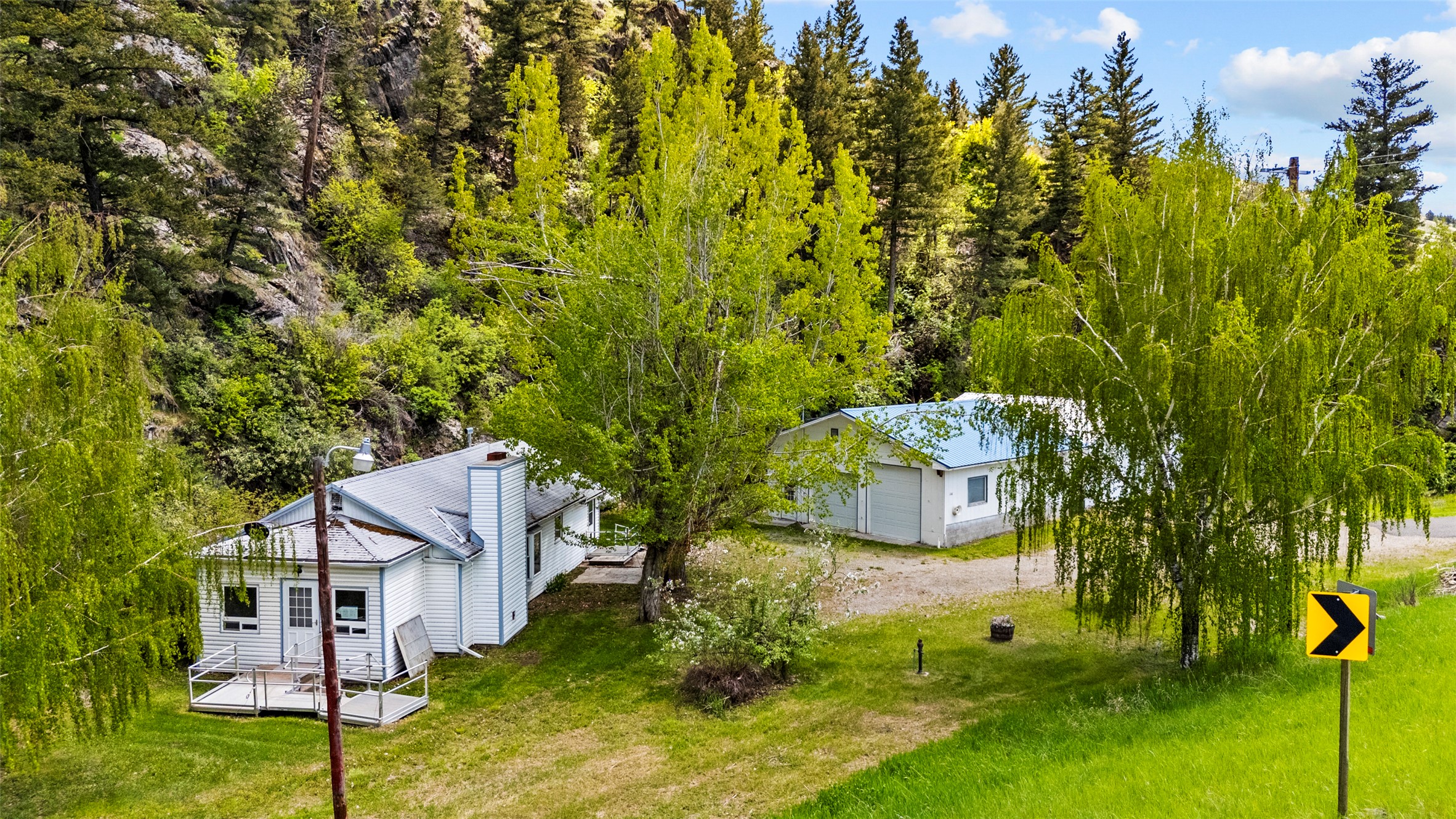 1160 Us Highway 12 E Property Photo 6