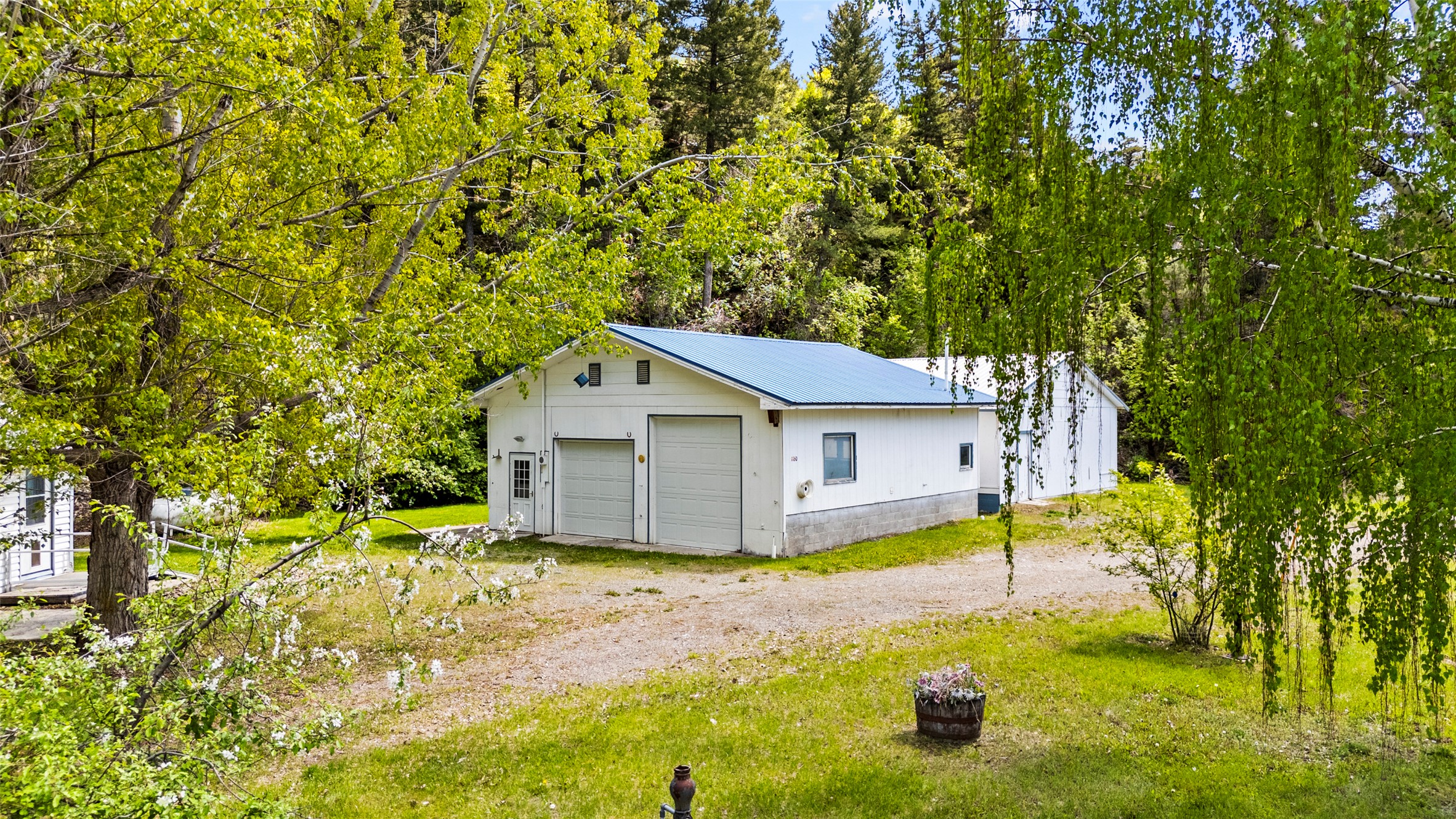 1160 Us Highway 12 E Property Photo 8
