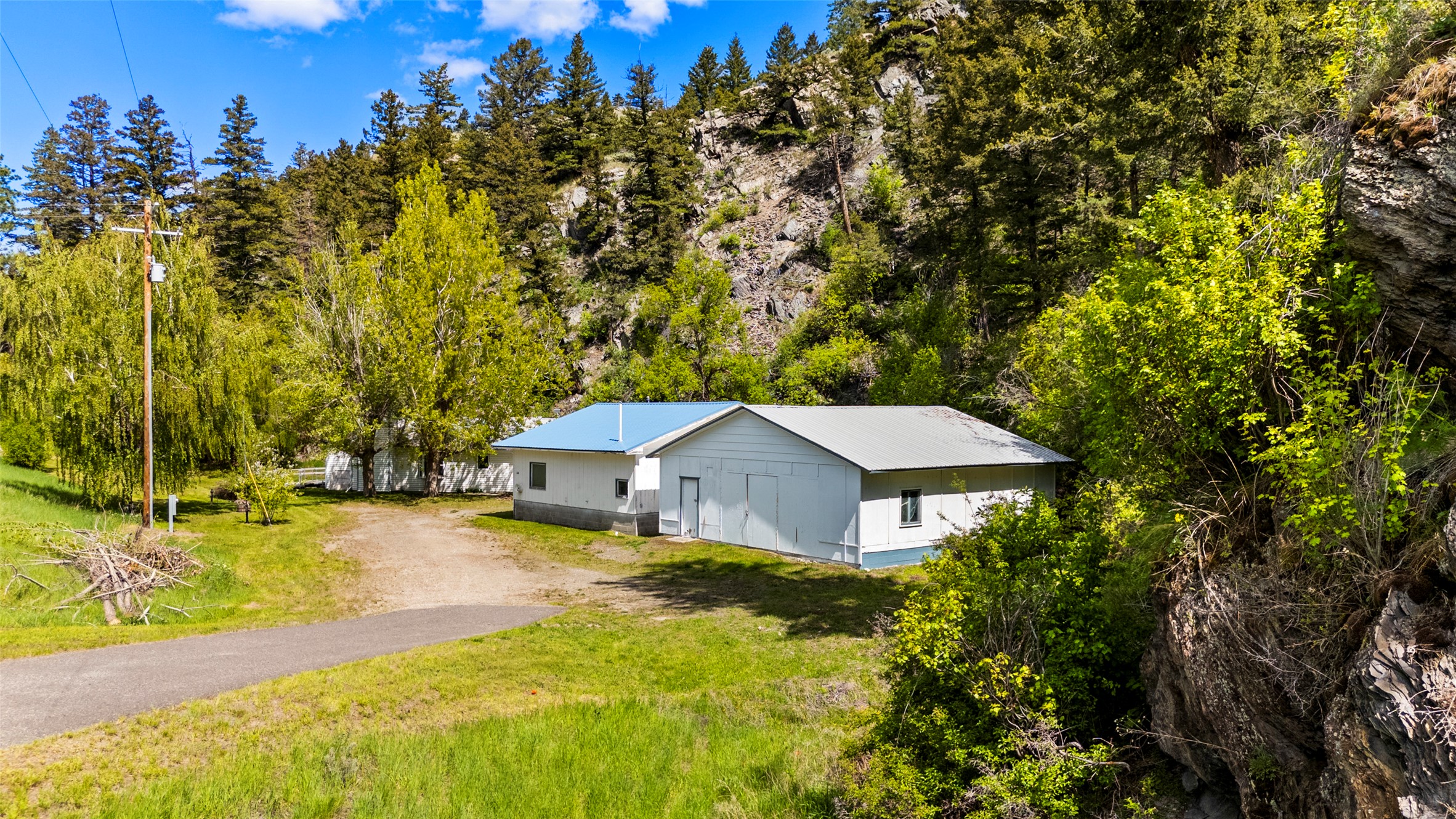 1160 Us Highway 12 E Property Photo 11