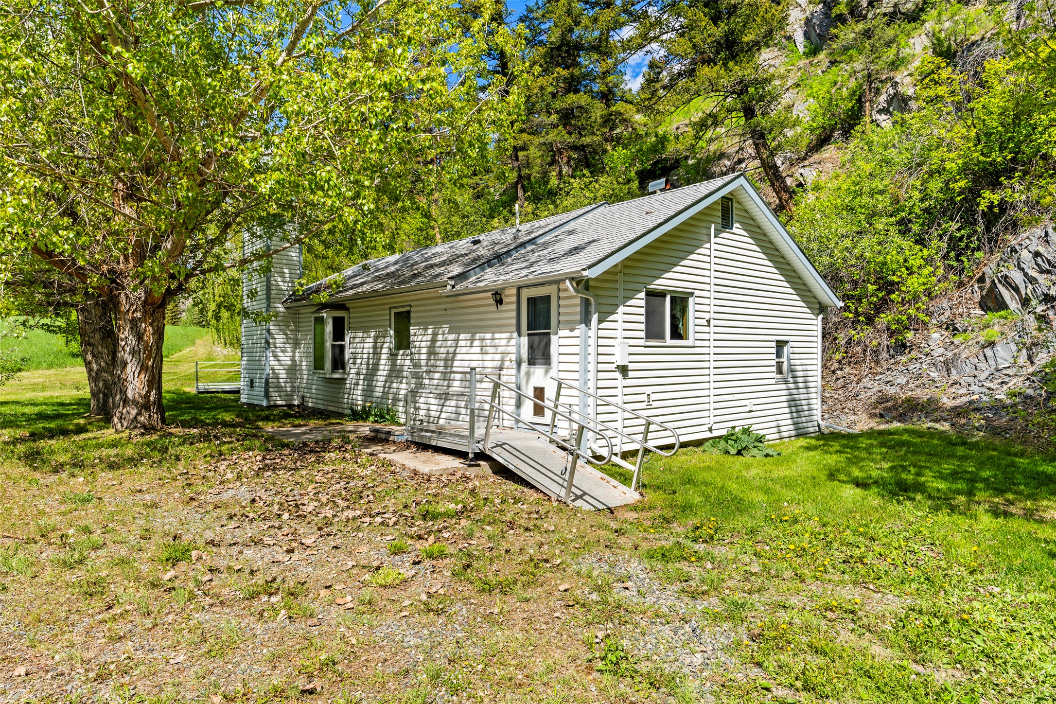 1160 Us Highway 12 E Property Photo 19