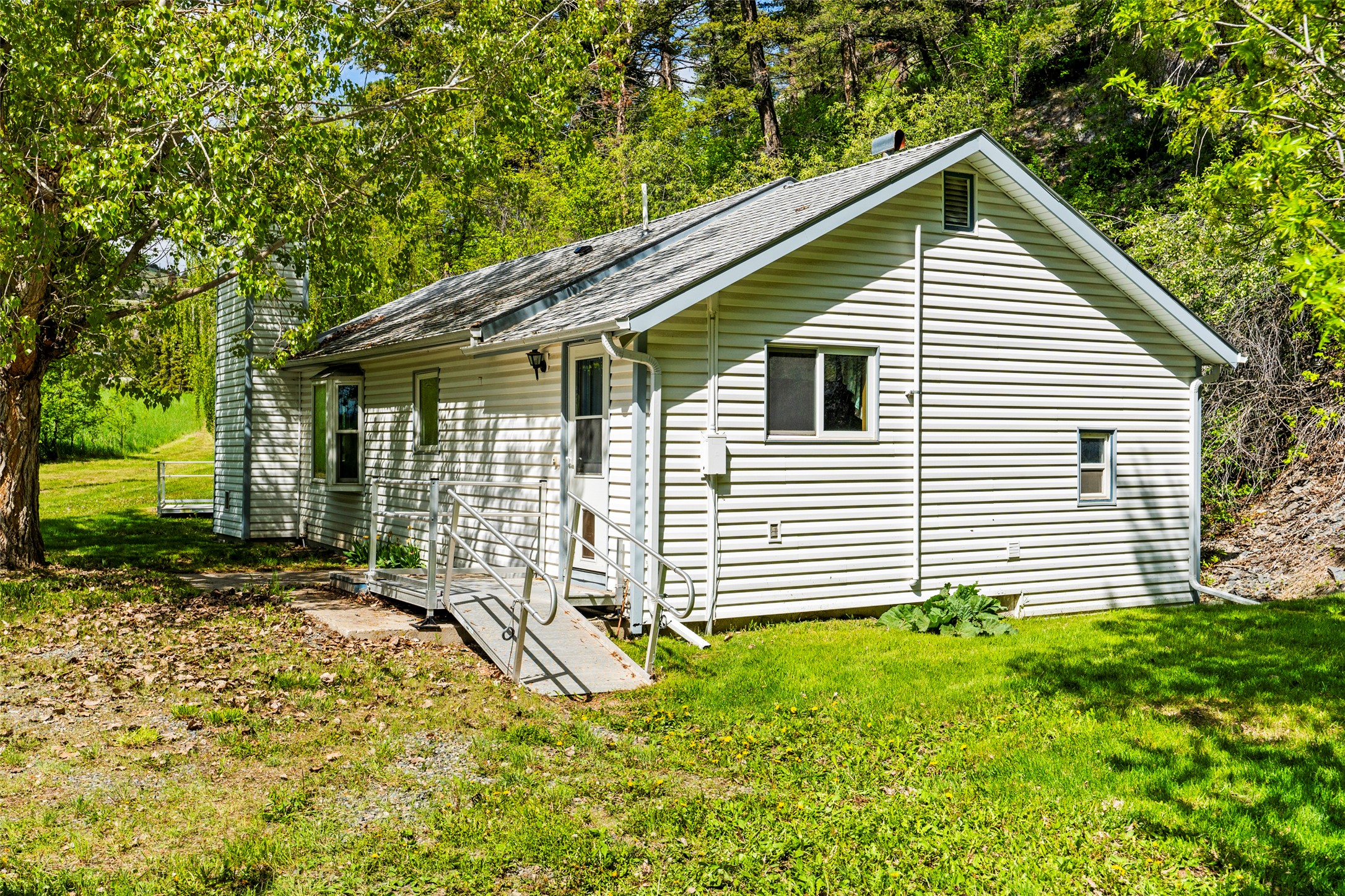 1160 Us Highway 12 E Property Photo 26
