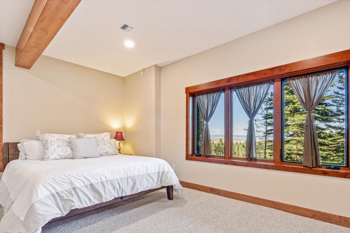 31 Bridle Bit Loop Property Photo 66