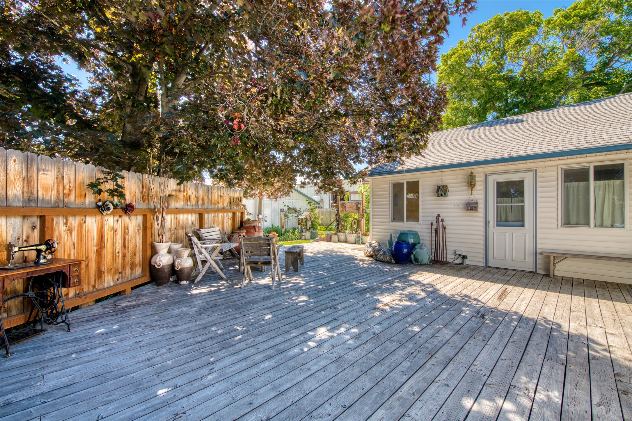 1130 S 1st Street Property Photo 13