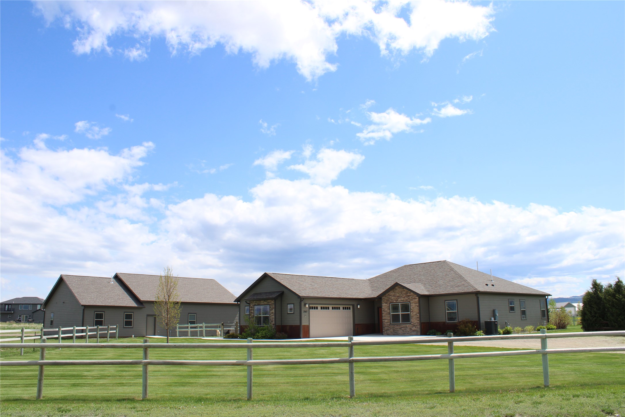 2567 Reardon Road