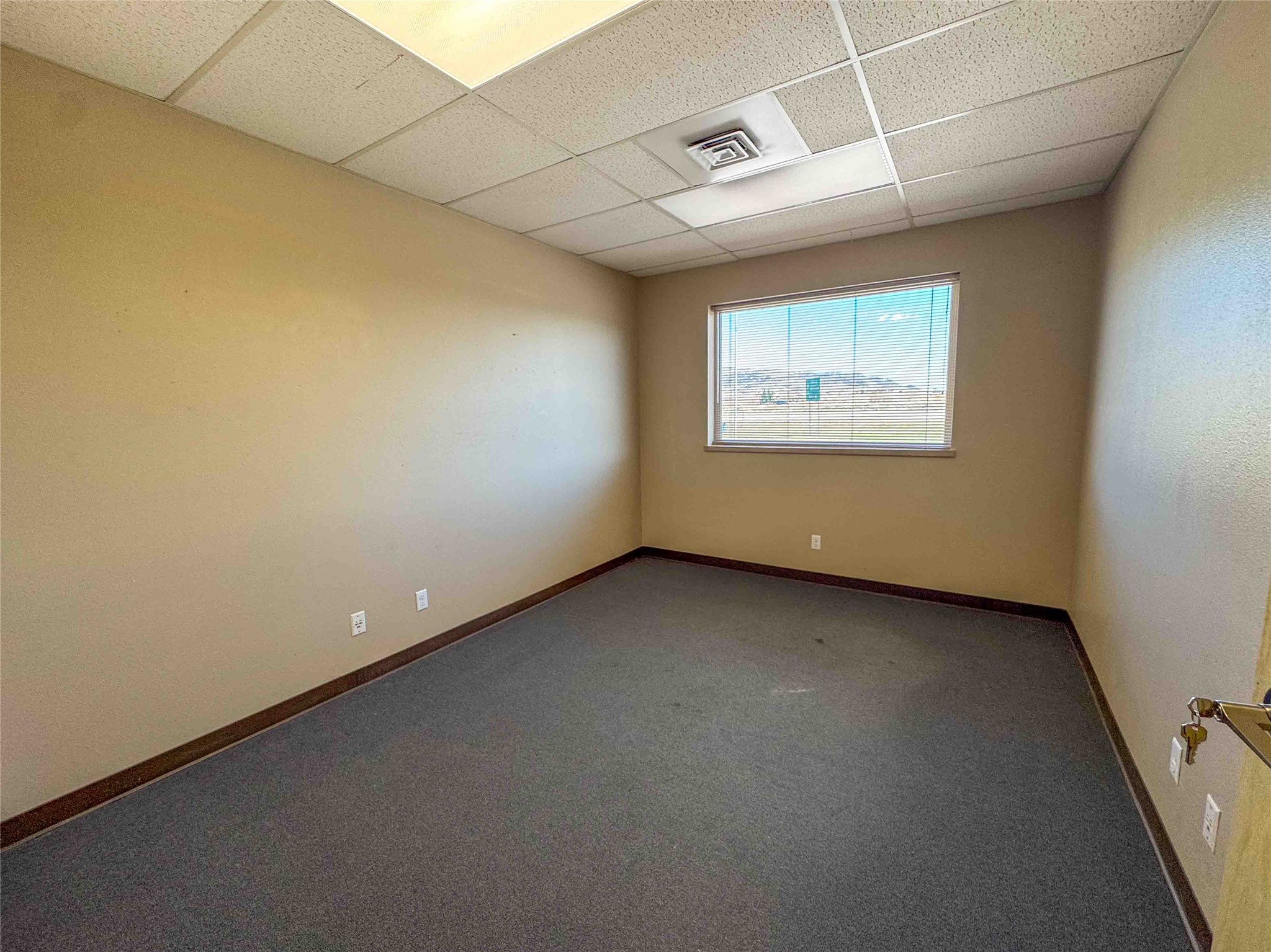 5 Whitetail Road Property Photo 15