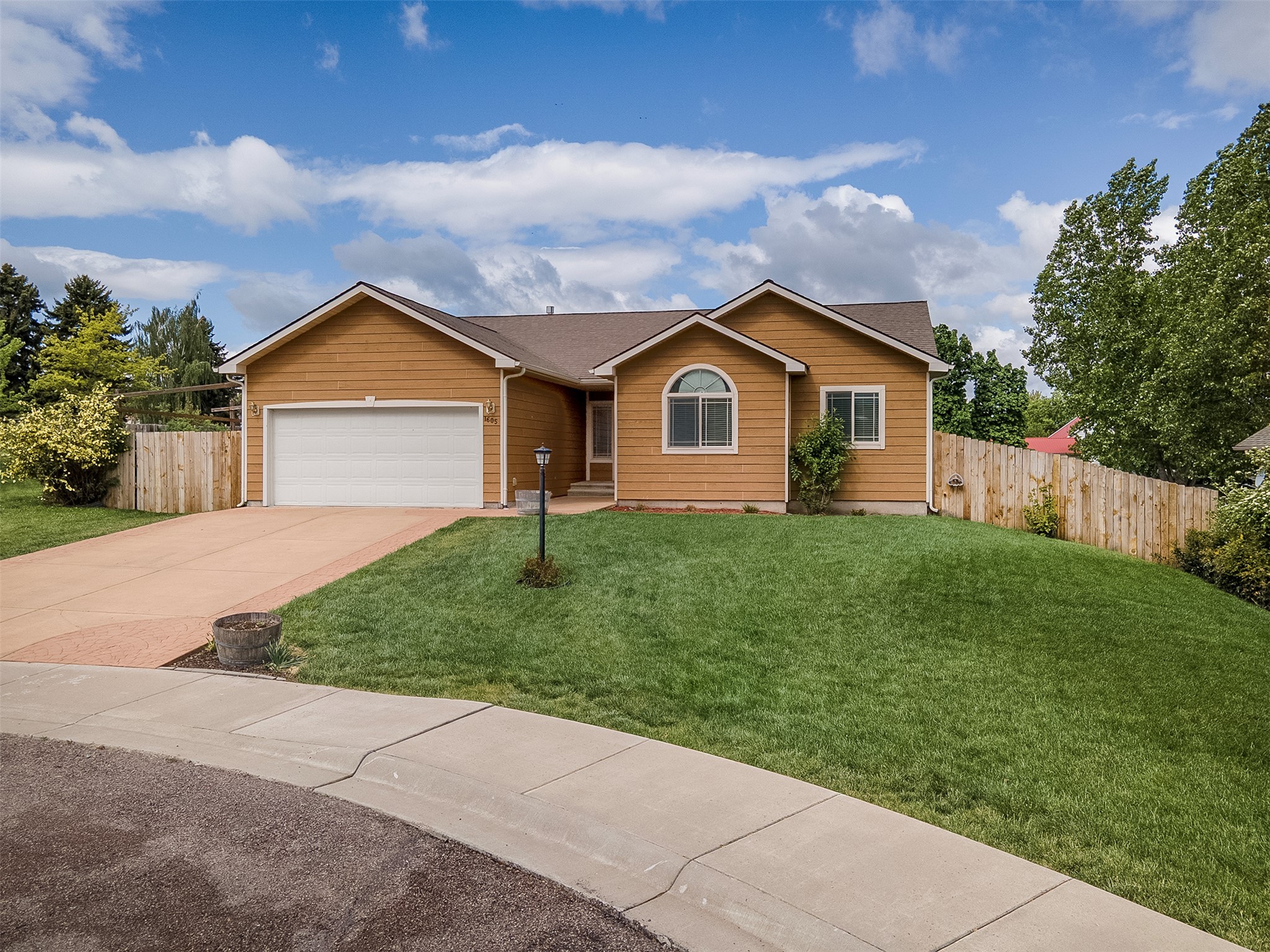 1605 Lund Lane Property Photo