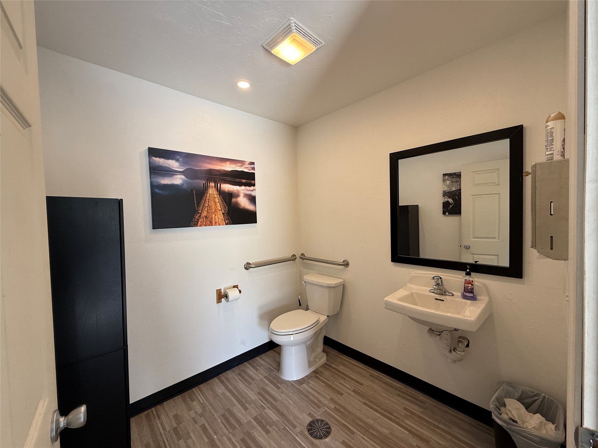 11 Industry Loop Property Photo 11