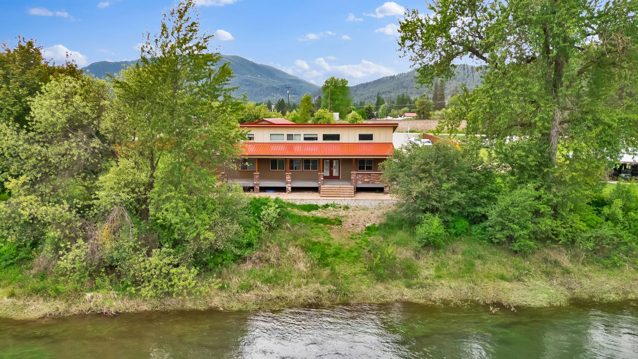 26 Two Rivers Road Property Photo 1