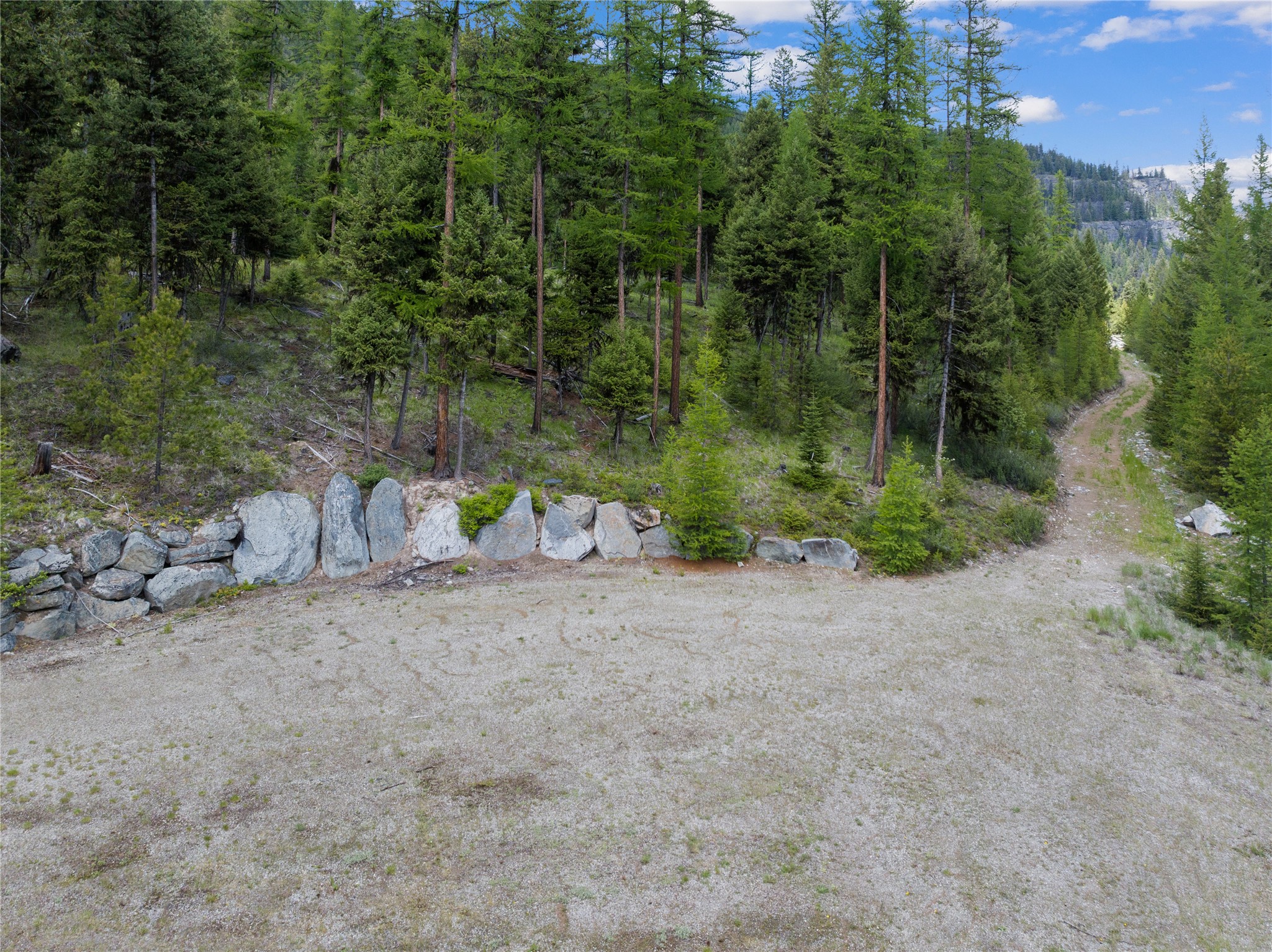 300 Highland Trail Property Photo 5