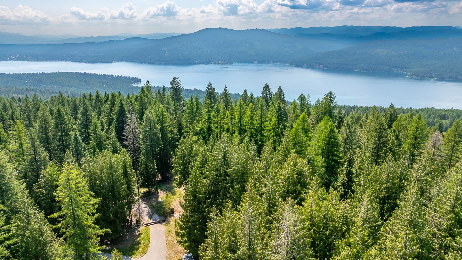 120 Cedar Way Property Photo 9