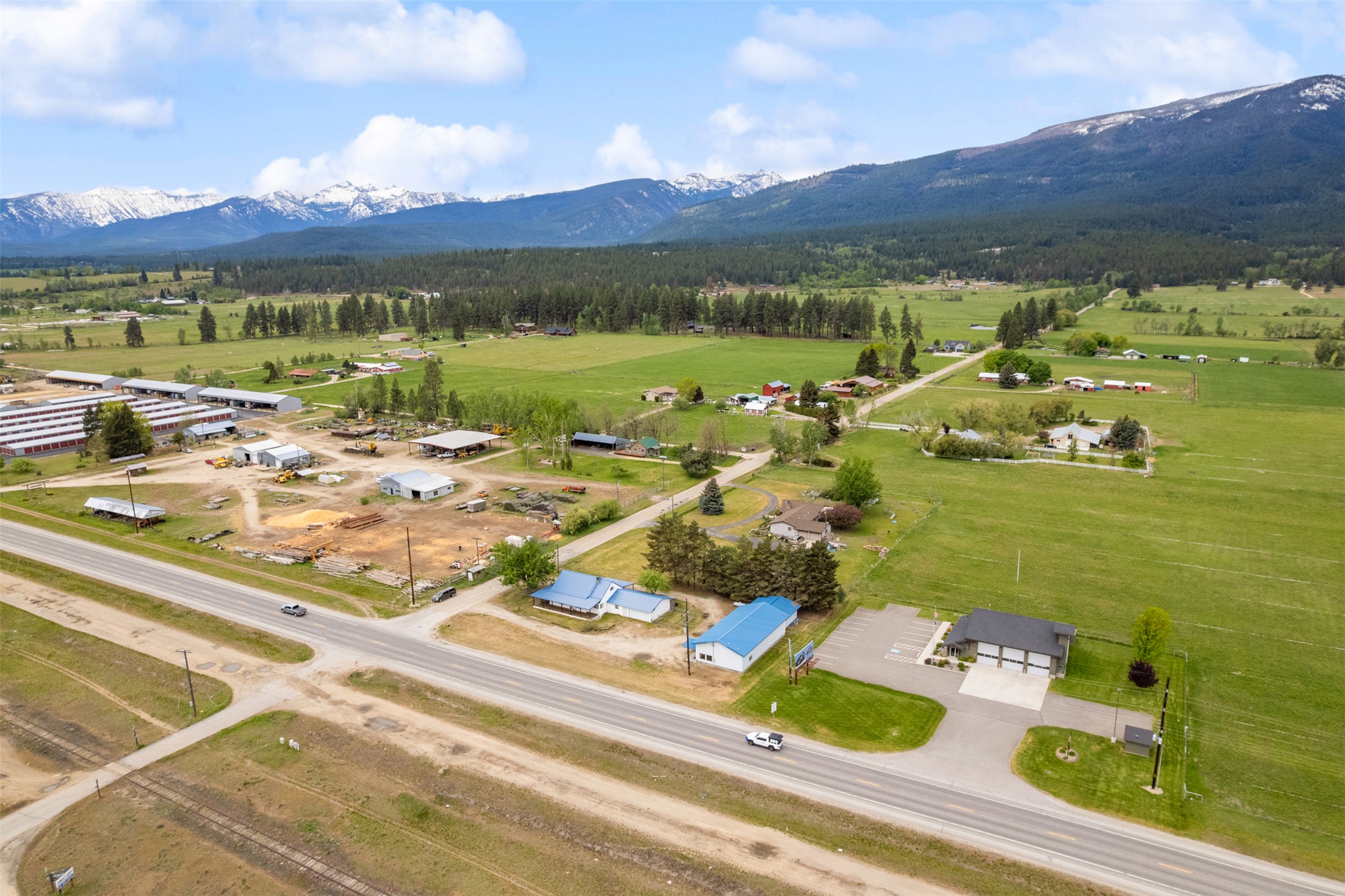 154 Camas Creek Loop Property Photo 1
