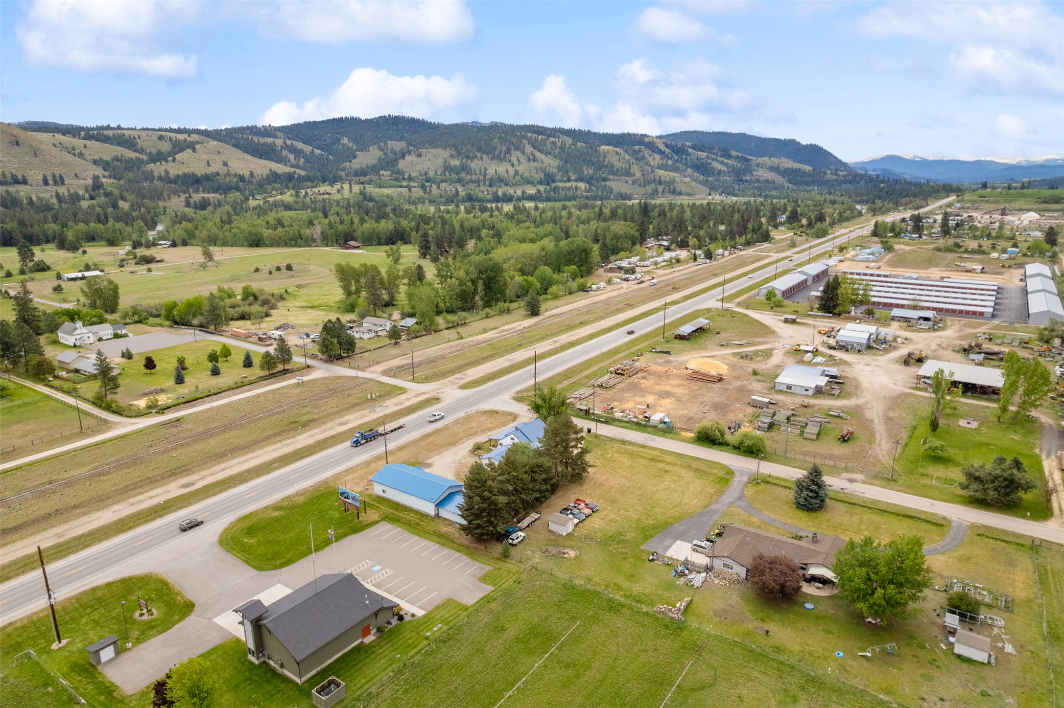 154 Camas Creek Loop Property Photo 4