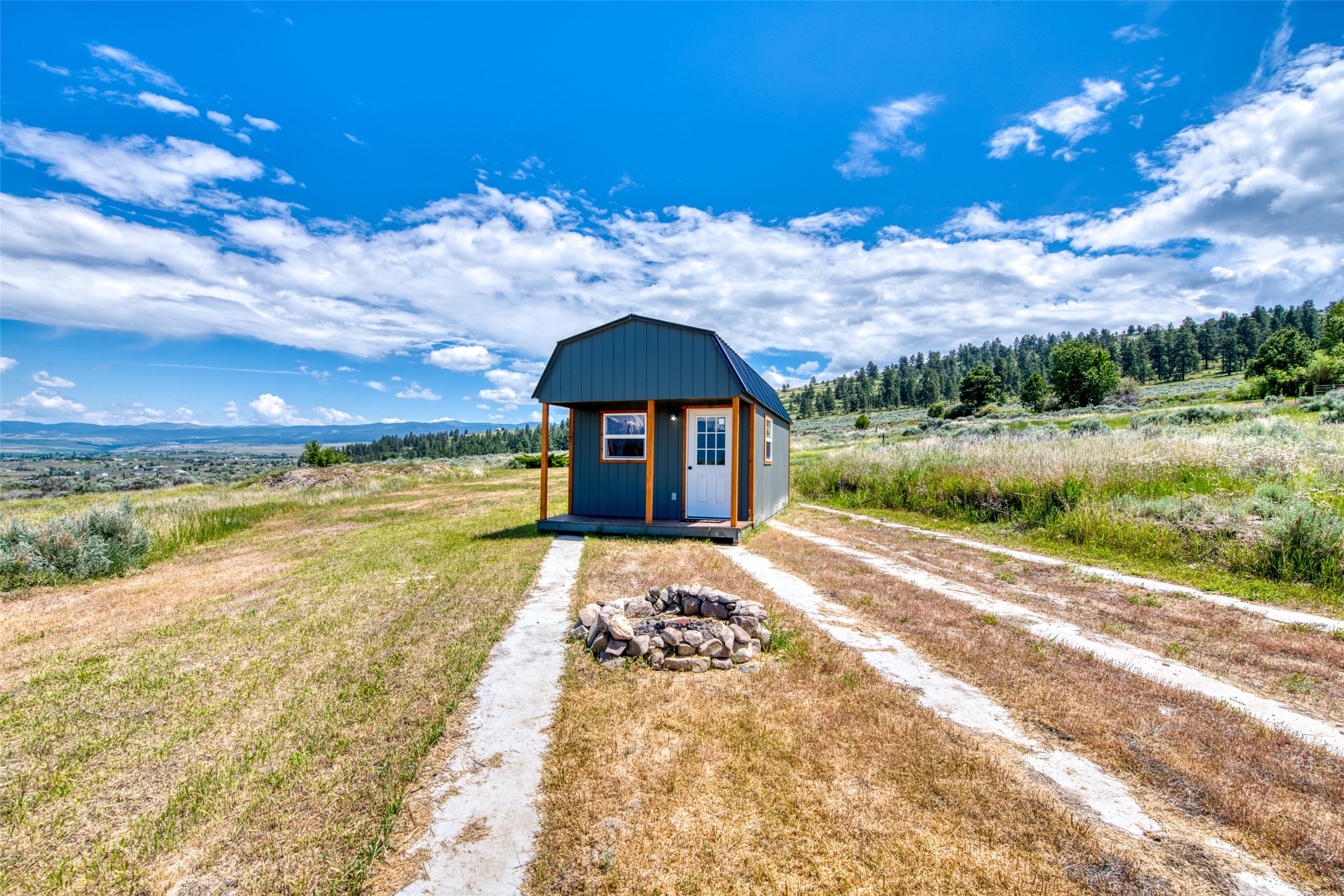 3661 Sagehill Drive Property Photo 4