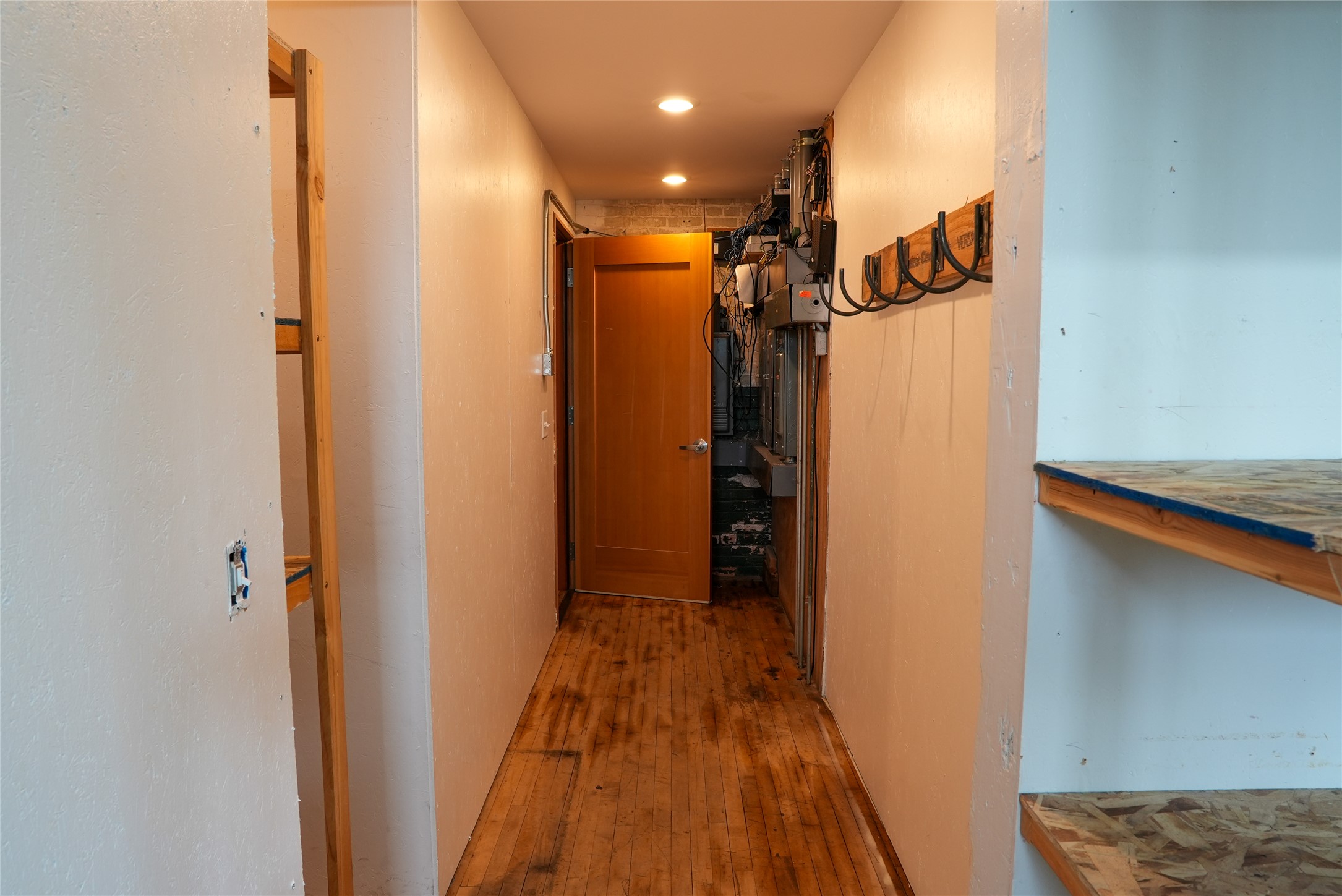 615 Oak Street Property Photo 3