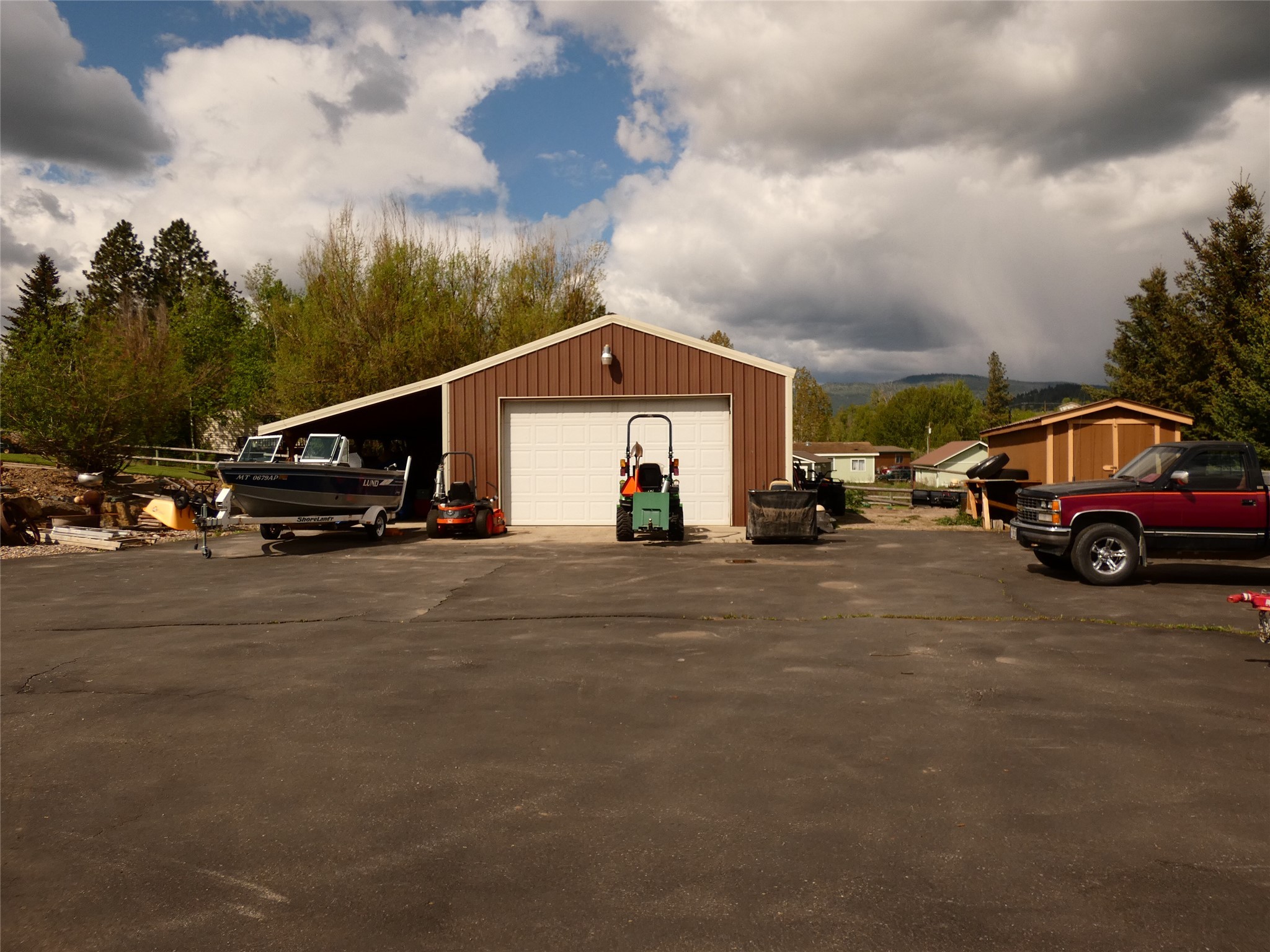 2240 Whalebone Drive Property Photo 7