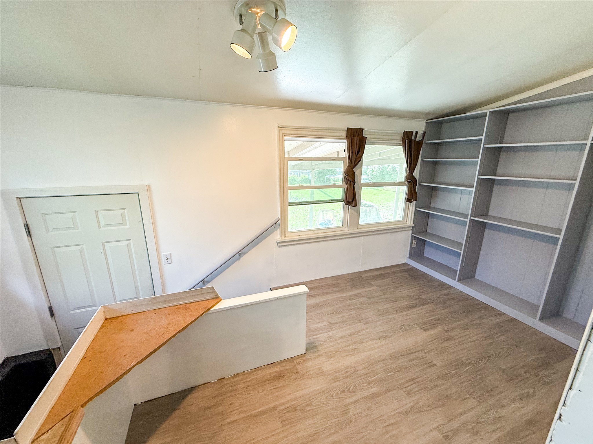 301 N Pine Street Property Photo 12