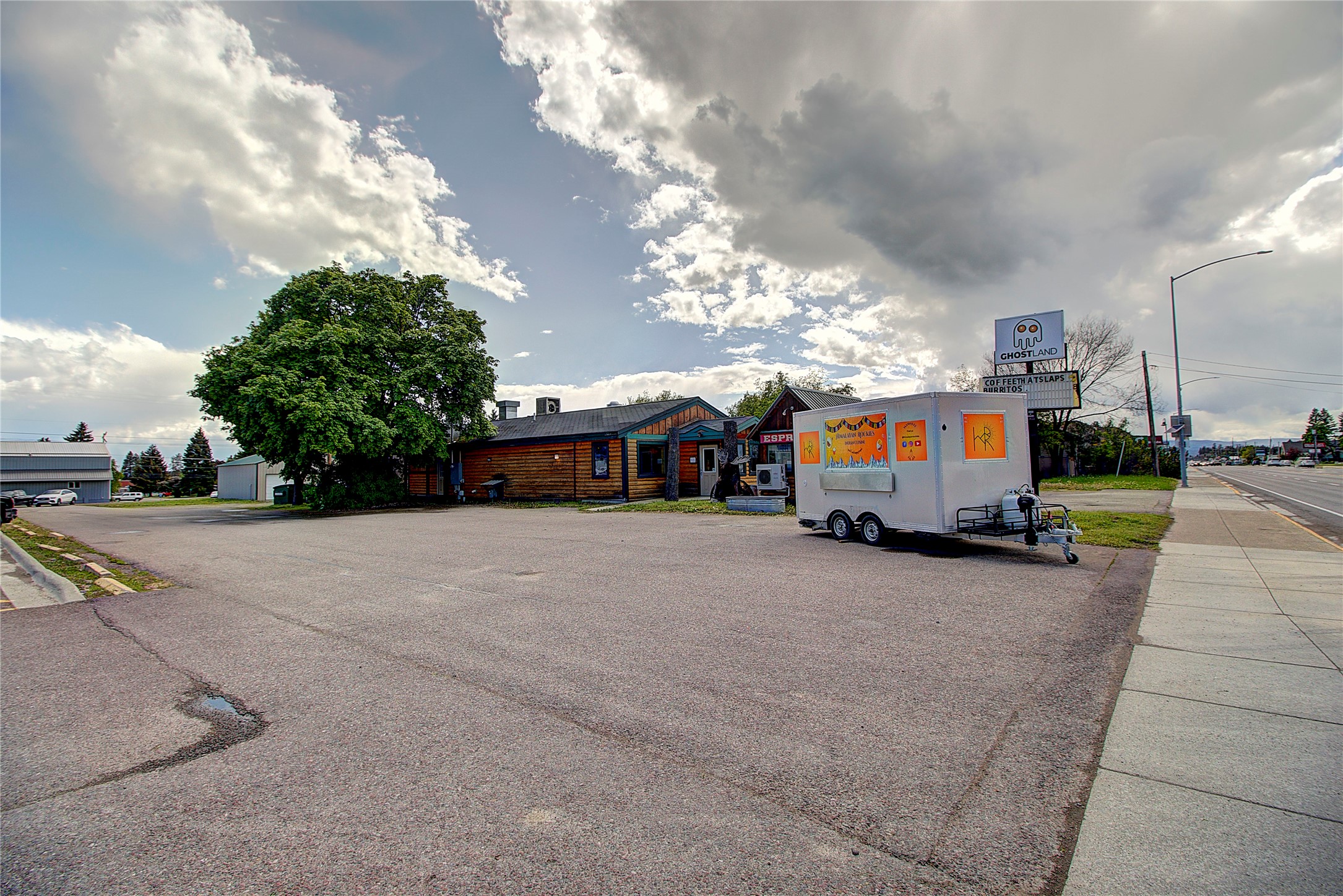 700/624 9th Street W Property Photo 3