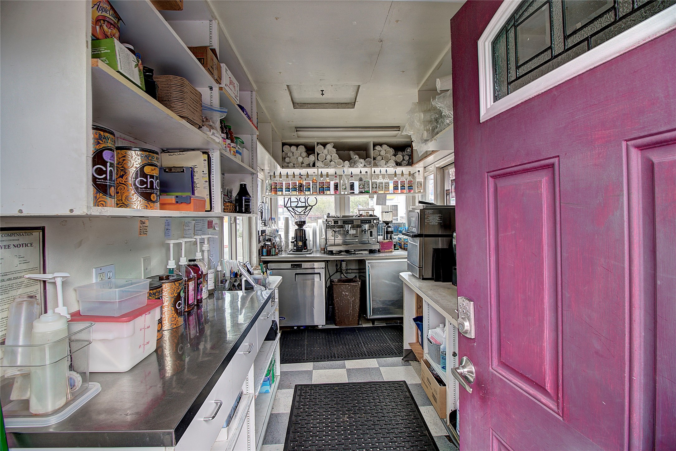 700/624 9th Street W Property Photo 44