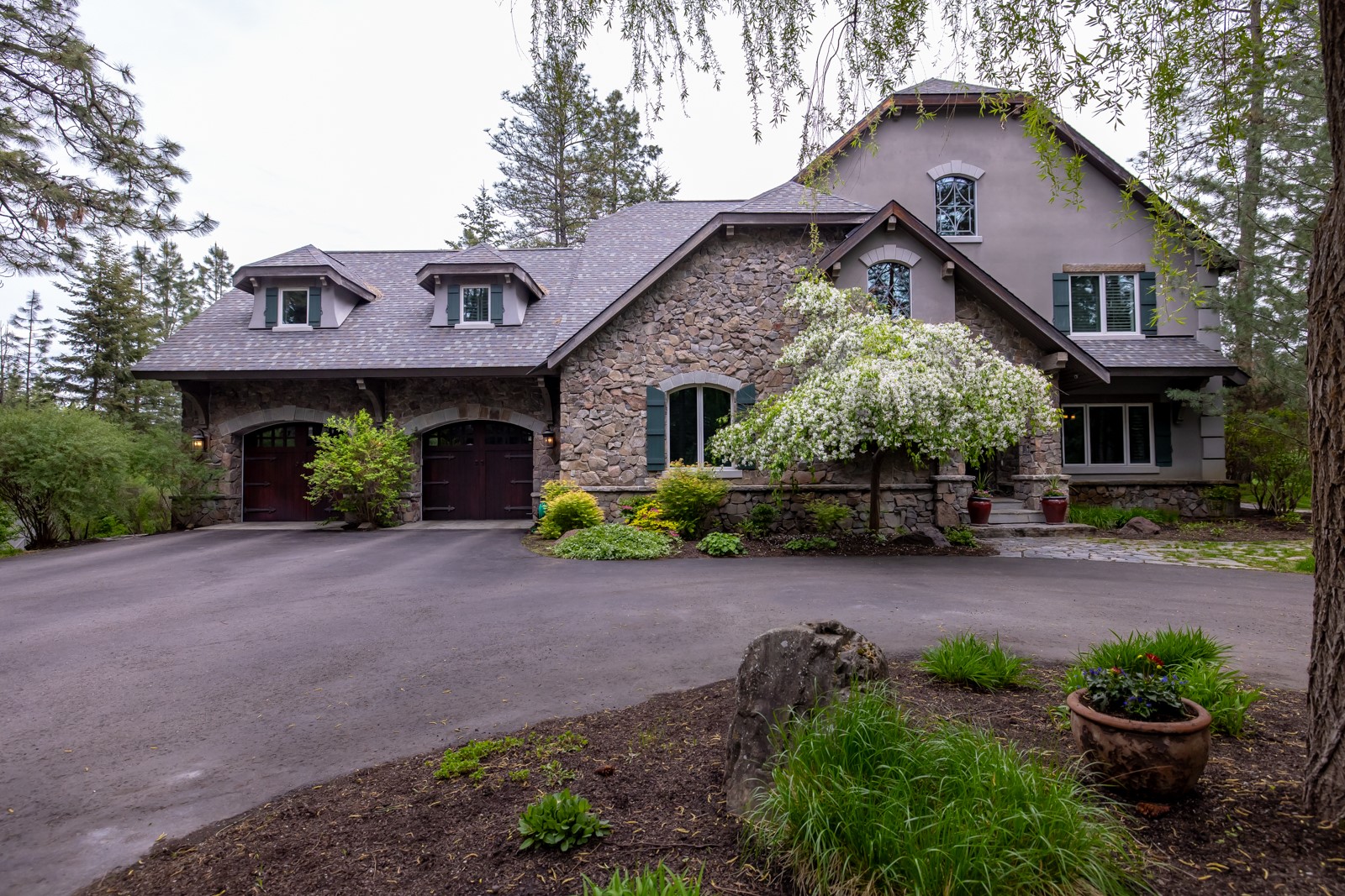 360 Plantation Drive Property Photo 1