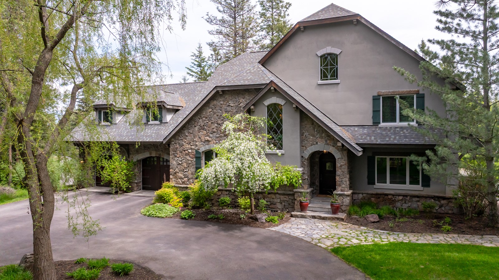 360 Plantation Drive Property Photo 3