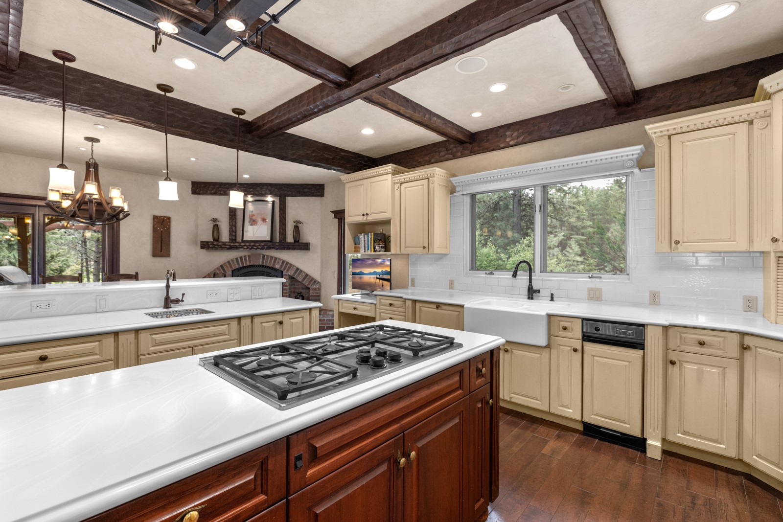 360 Plantation Drive Property Photo 12