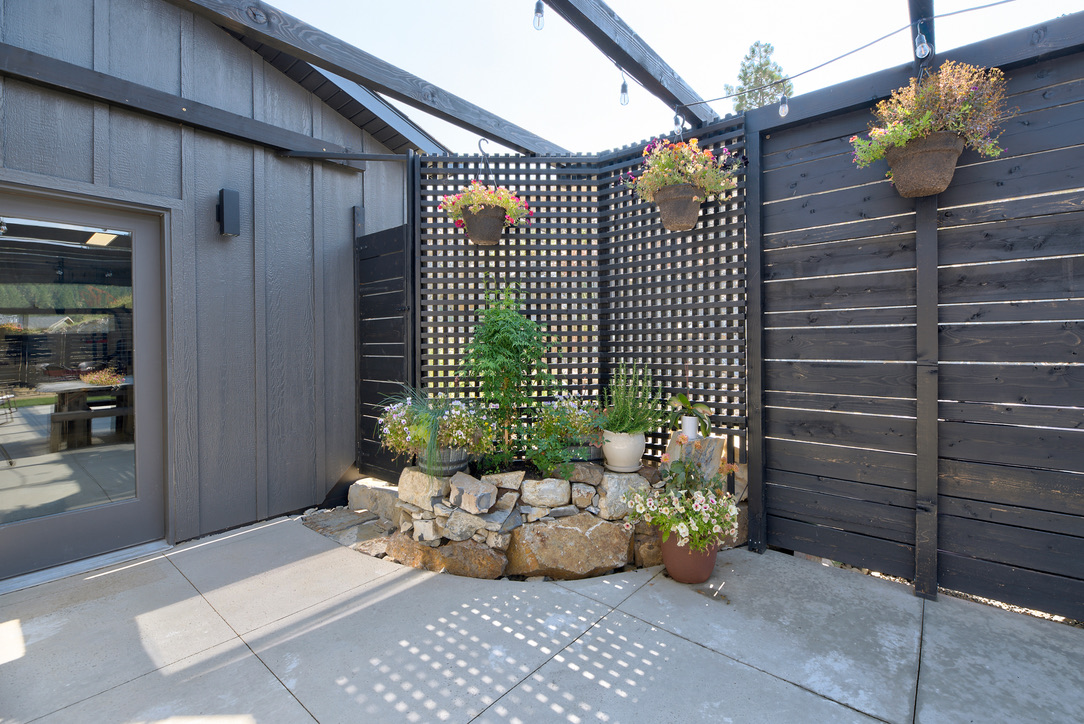 867 Kamera Court Property Photo 18