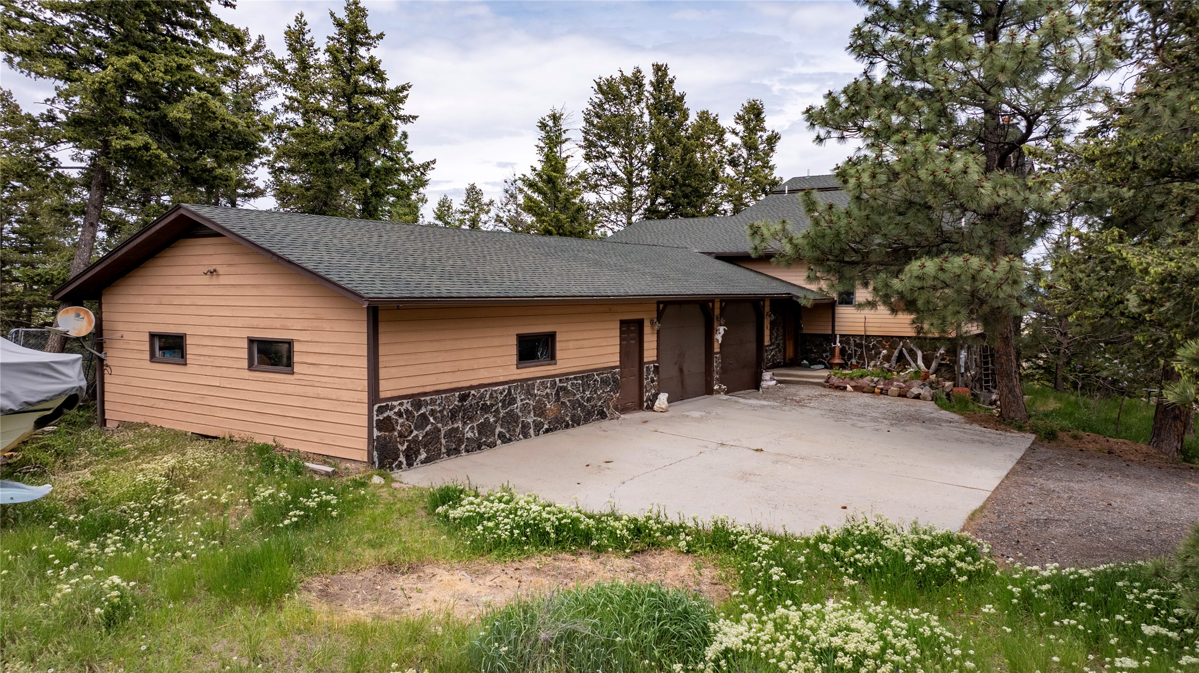158 Saddle Mountain Drive Property Photo 4