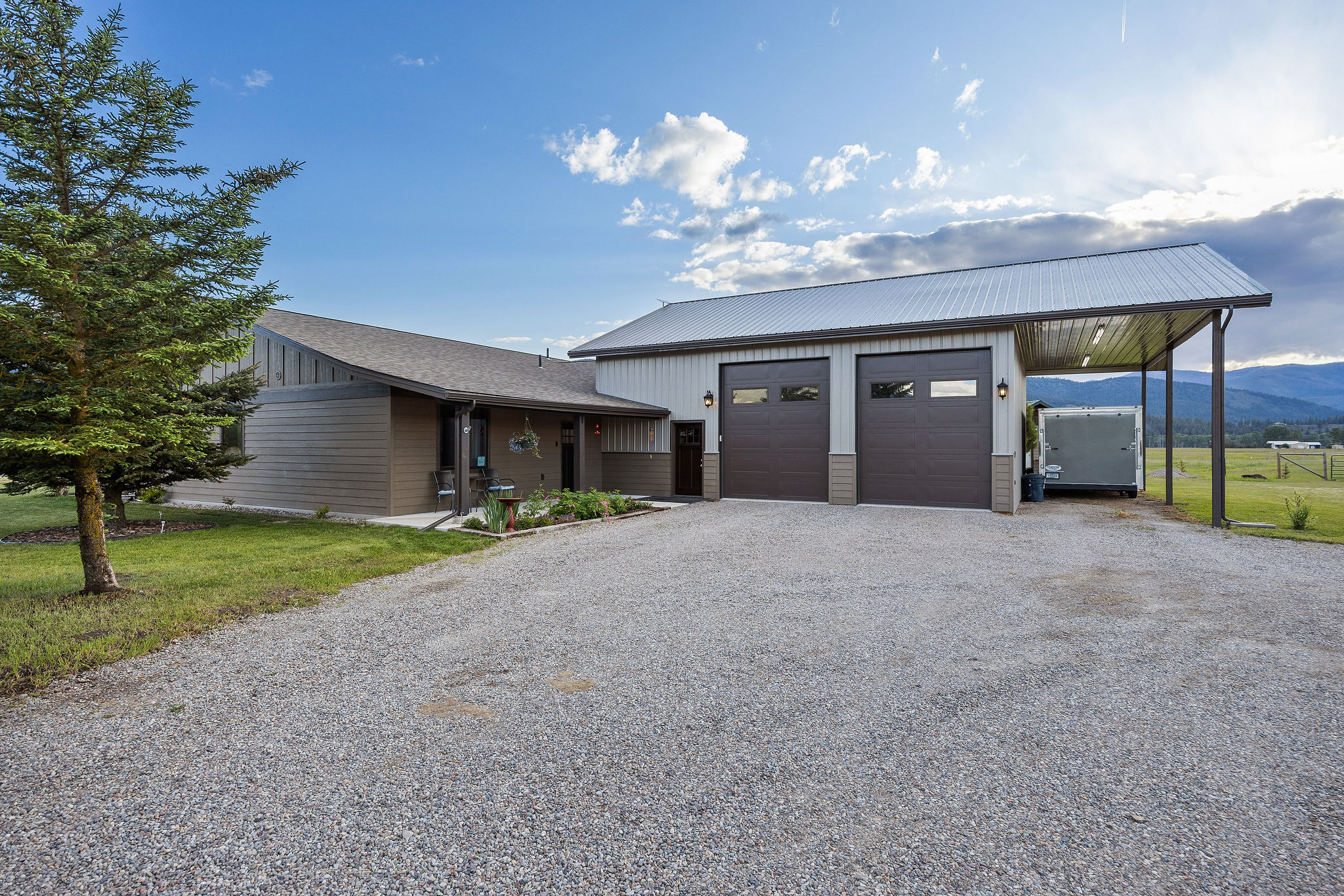17 River Runs Court Property Photo 8