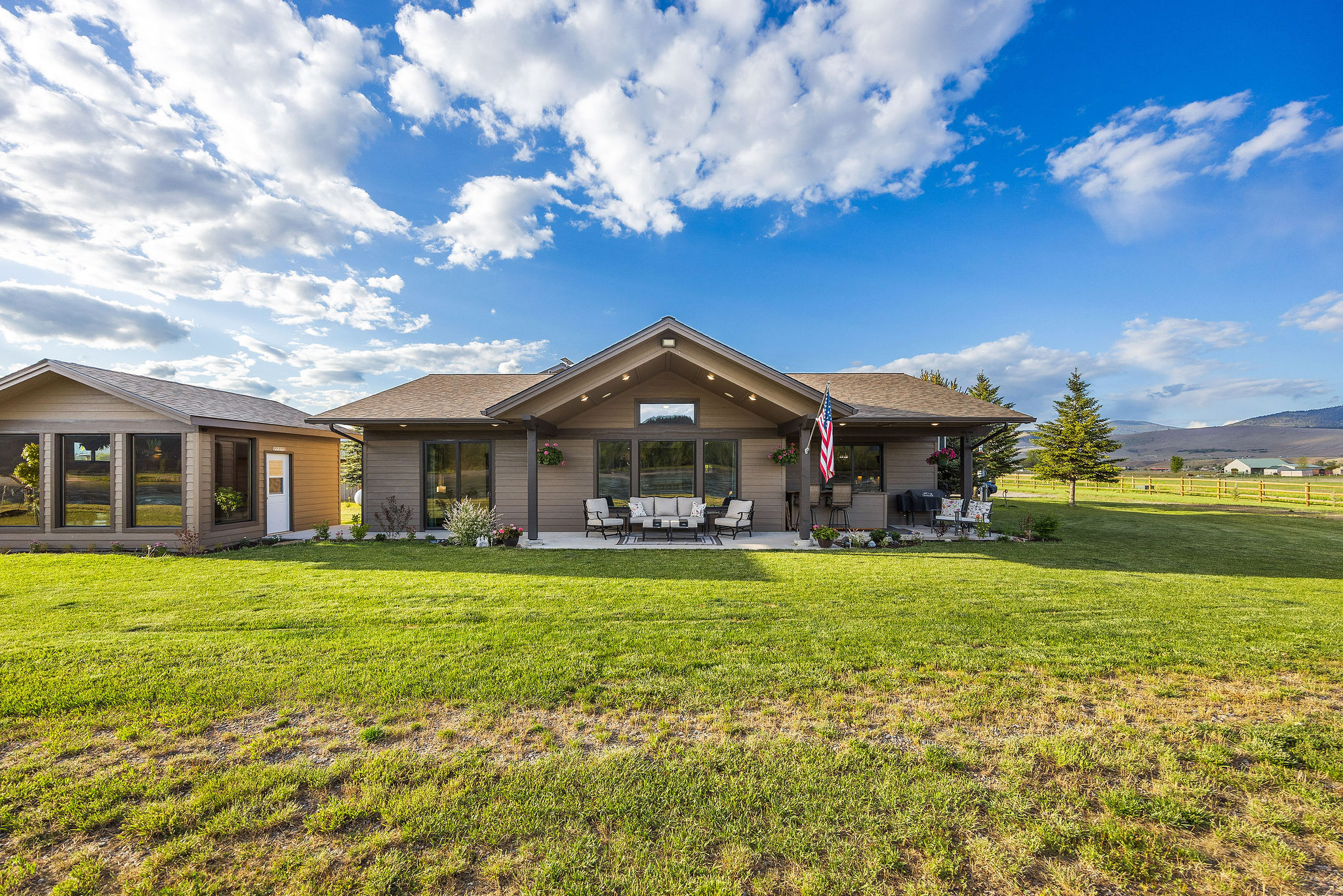 17 River Runs Court Property Photo 11