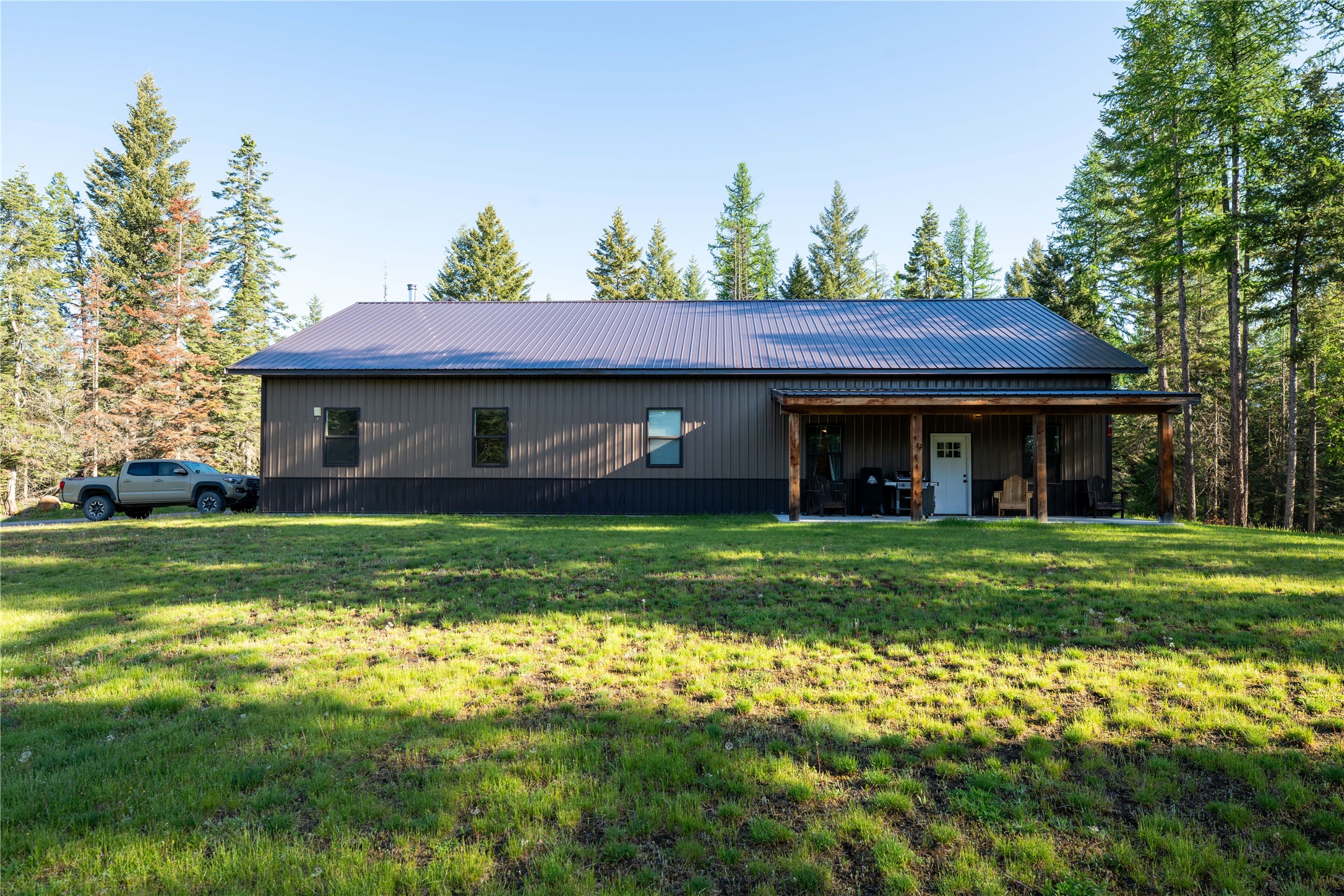 1382 La Brant Road