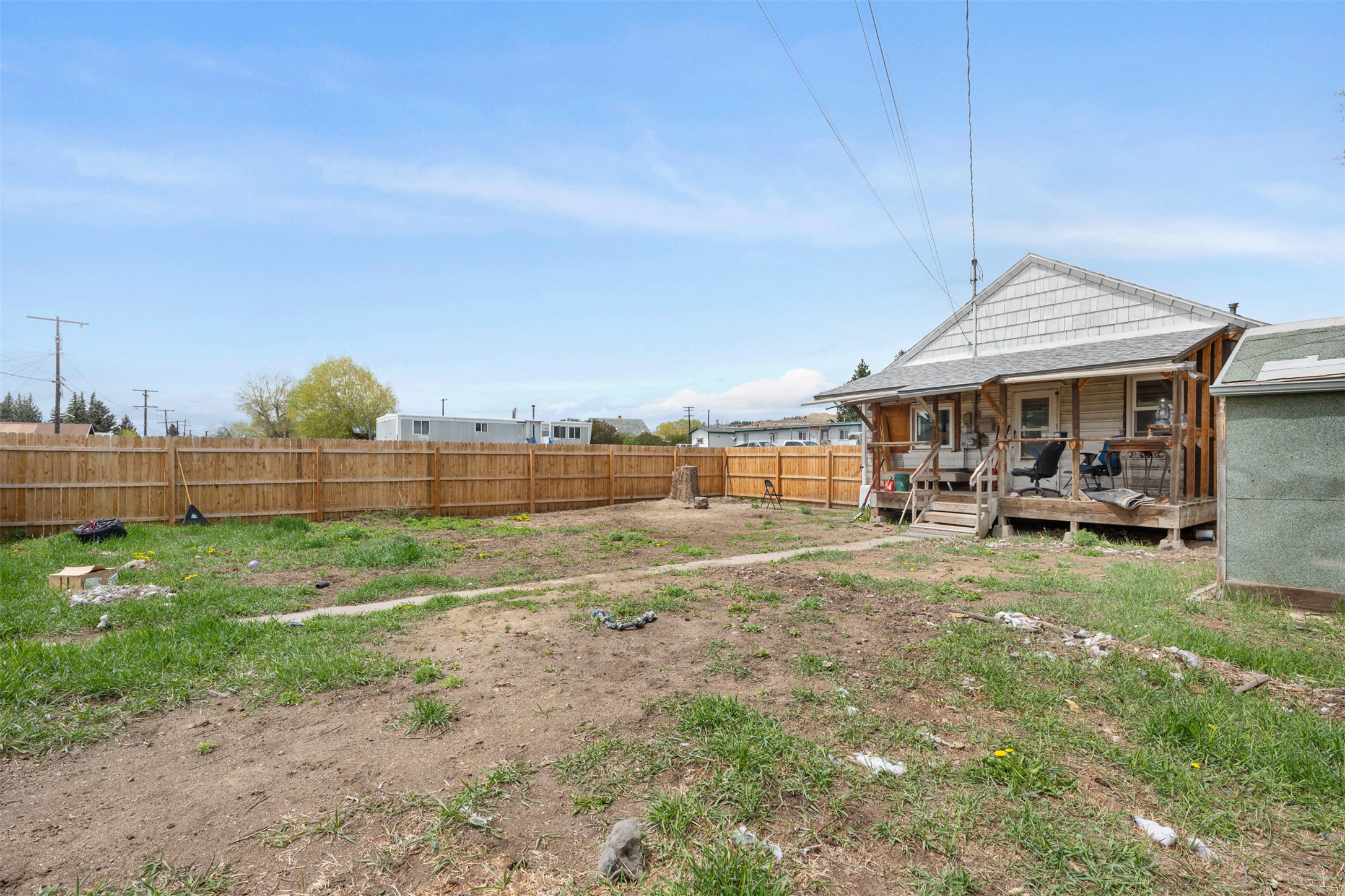 2422 Pine Street Property Photo 23
