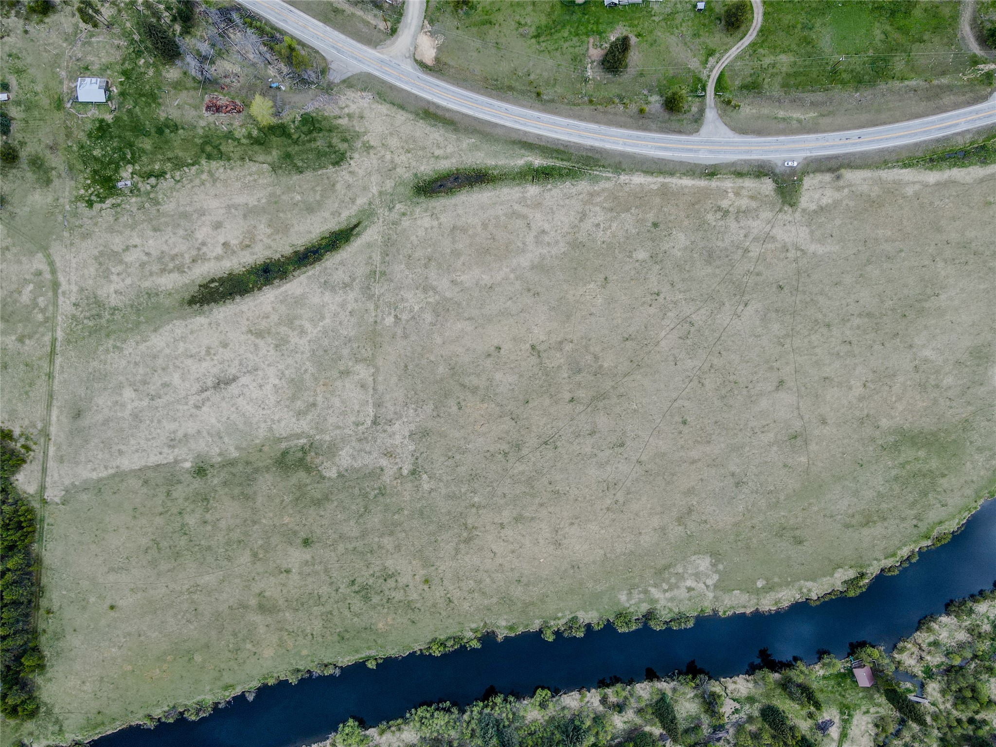 28044 Yaak River Road Property Photo 10