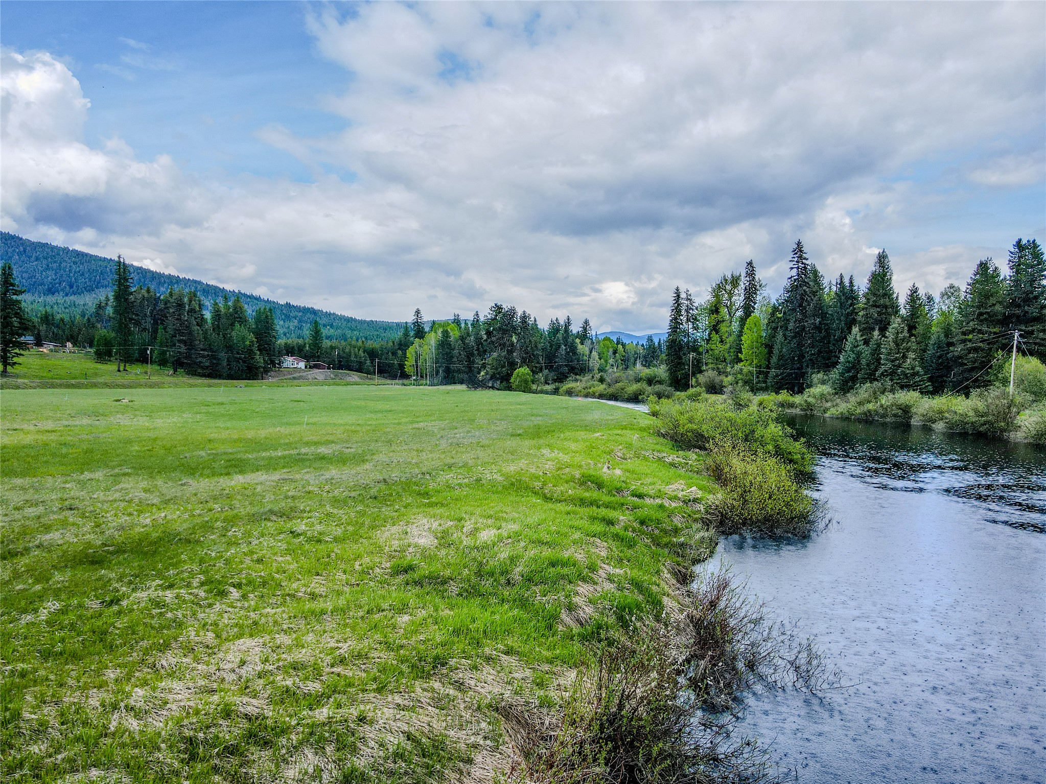 28044 Yaak River Road Property Photo 16