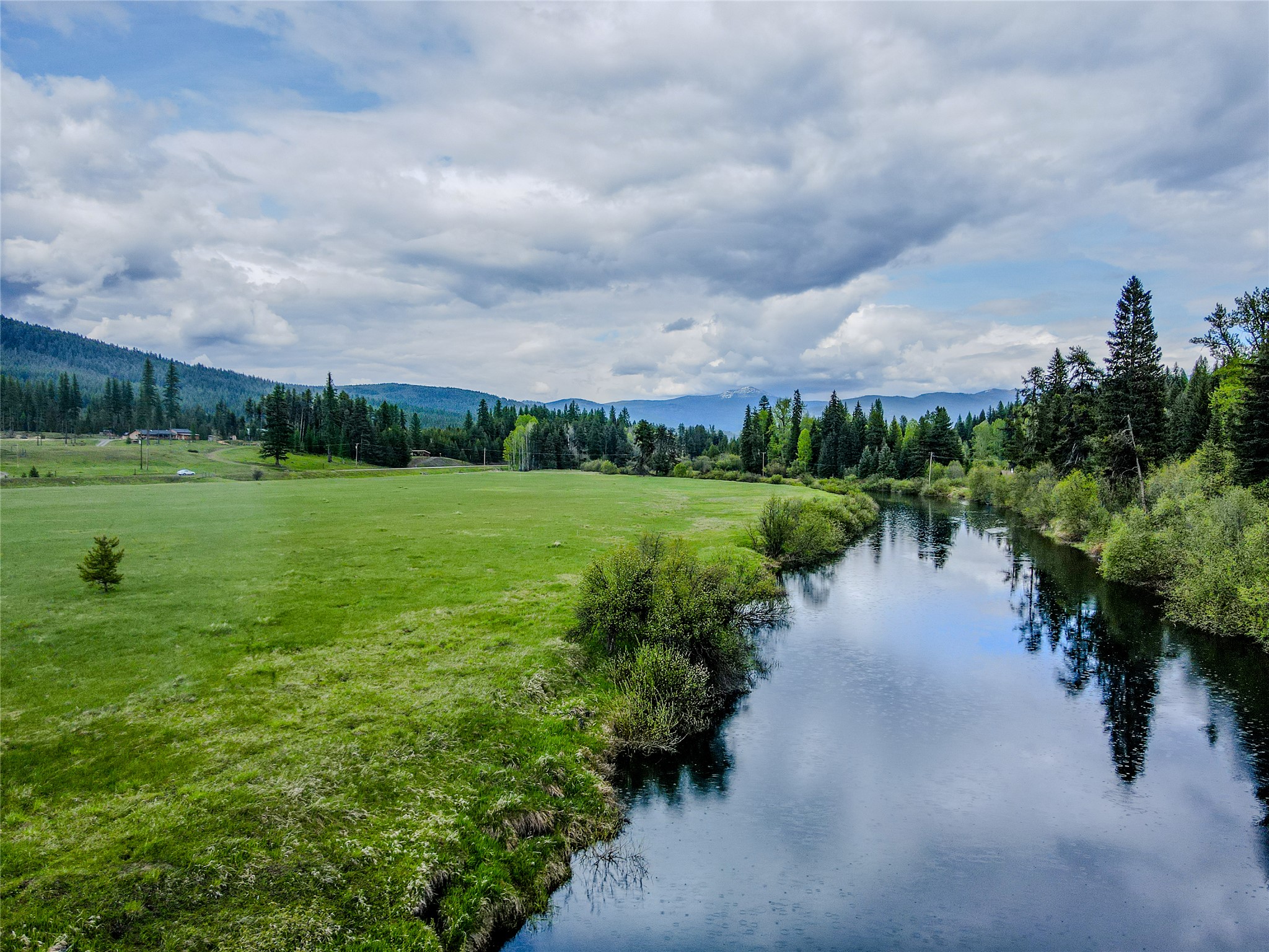 28044 Yaak River Road Property Photo 17