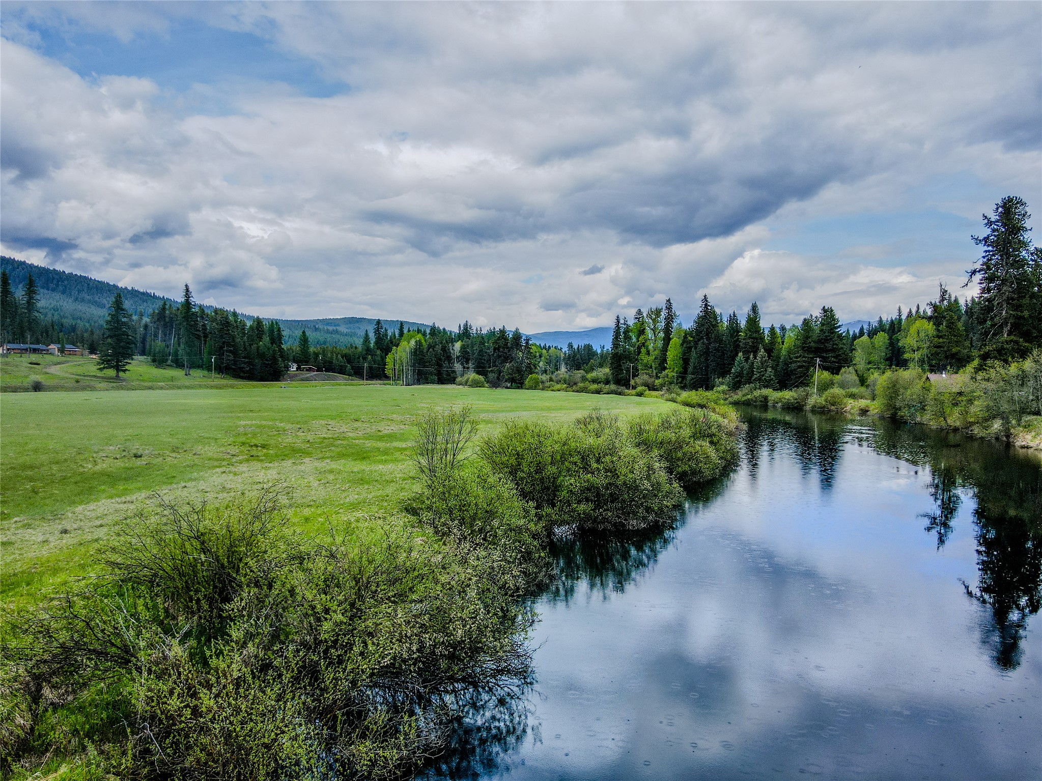 28044 Yaak River Road Property Photo 19