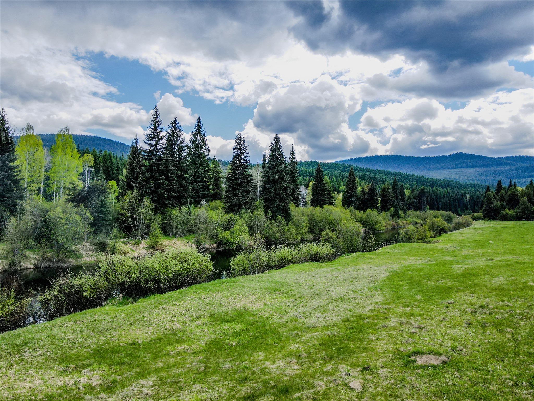 28044 Yaak River Road Property Photo 20