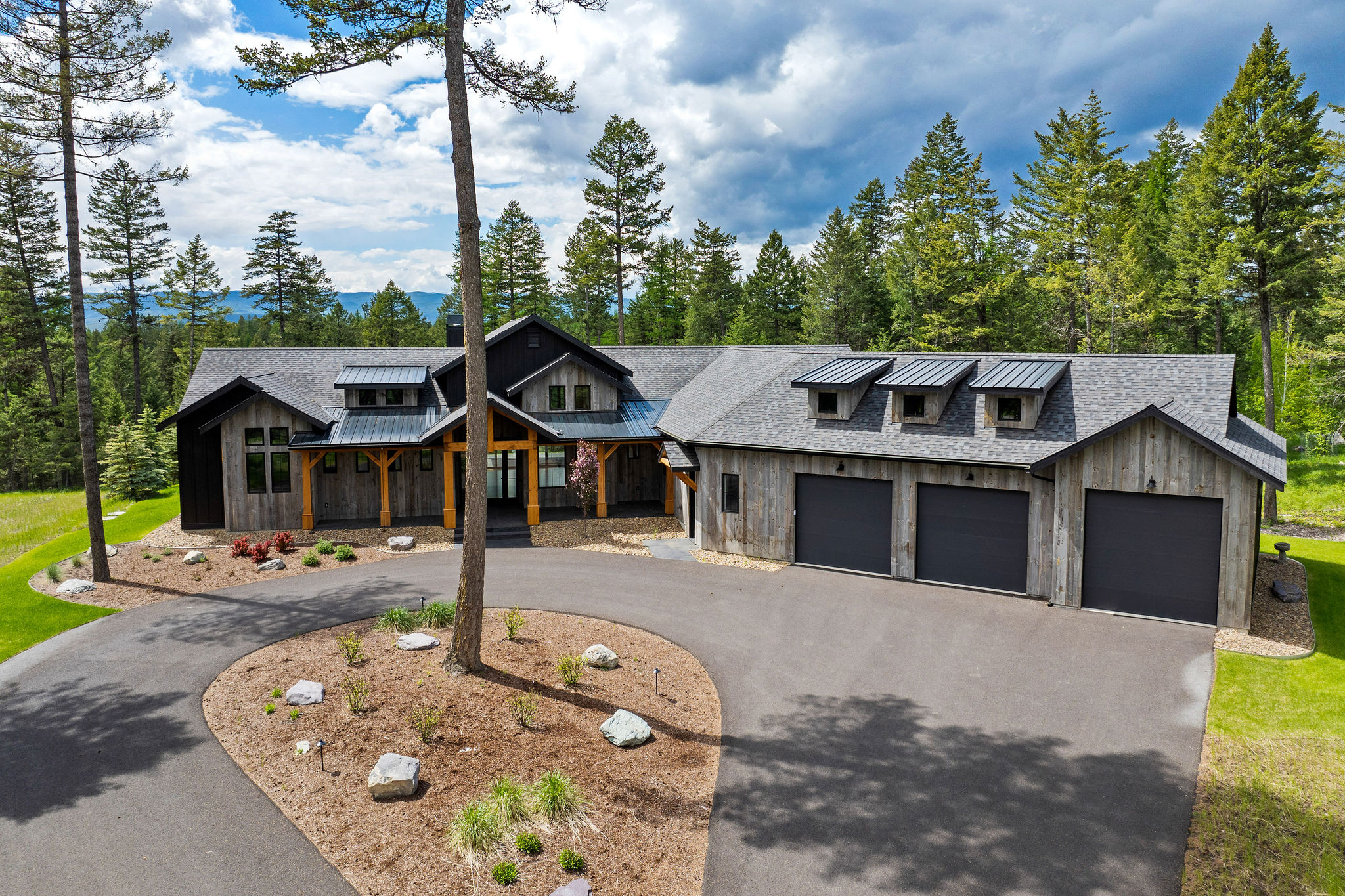 1296 Whitefish Village Drive Property Photo 4
